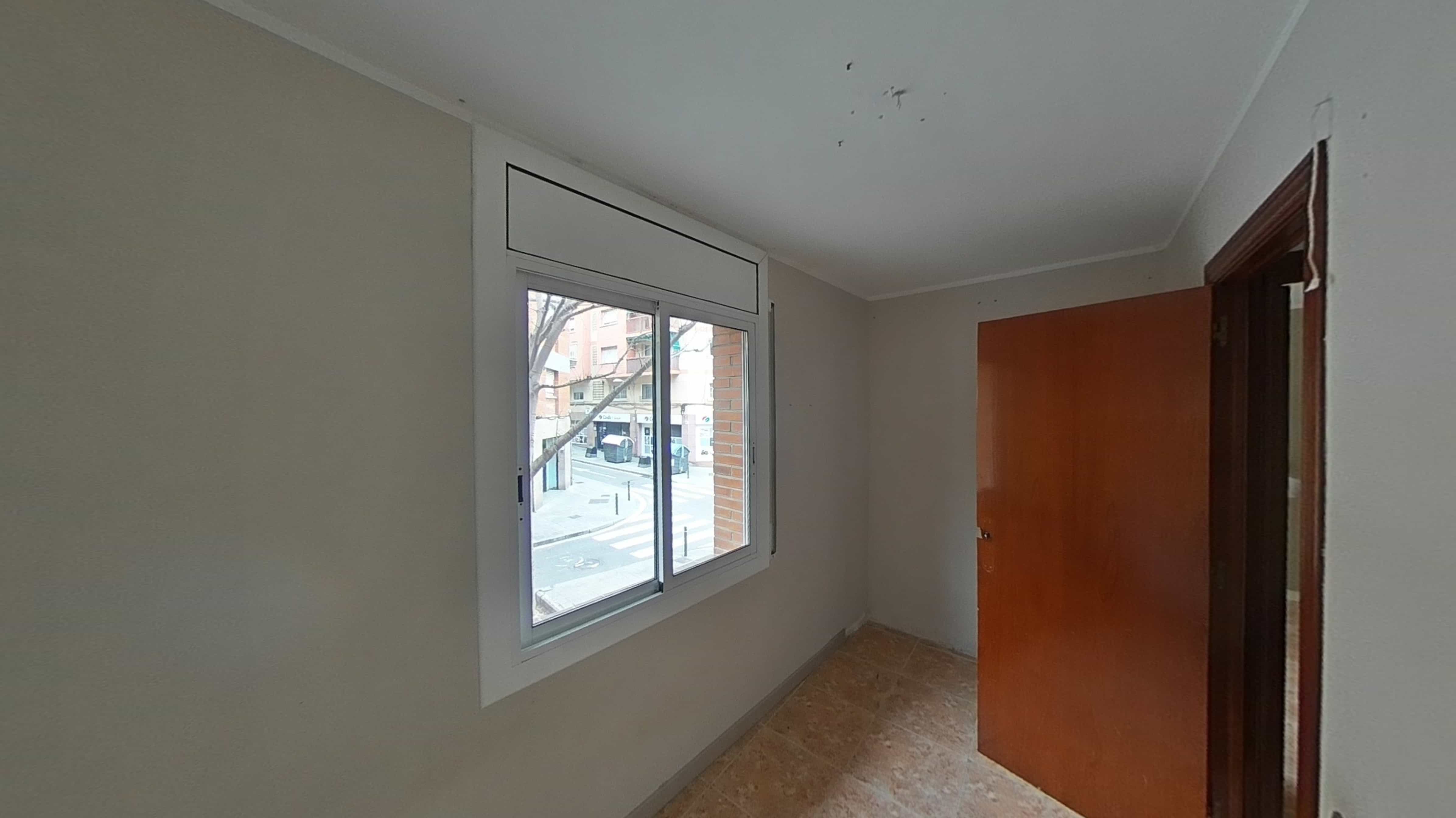 undefined - Image 13