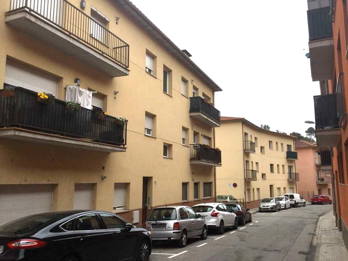 - Image 1