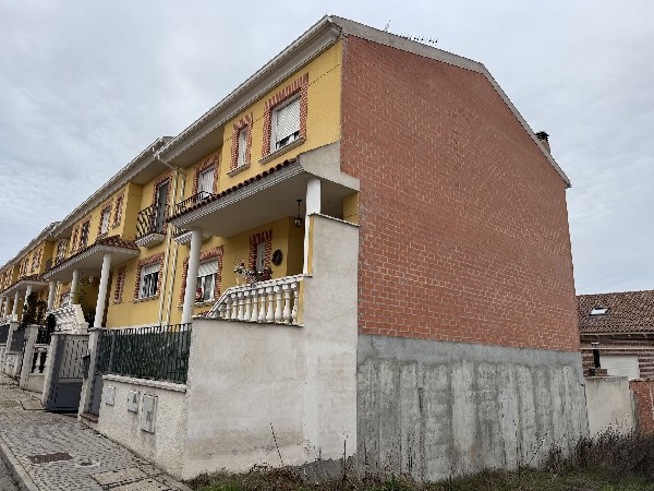 Casa adosada en Reina Sofia