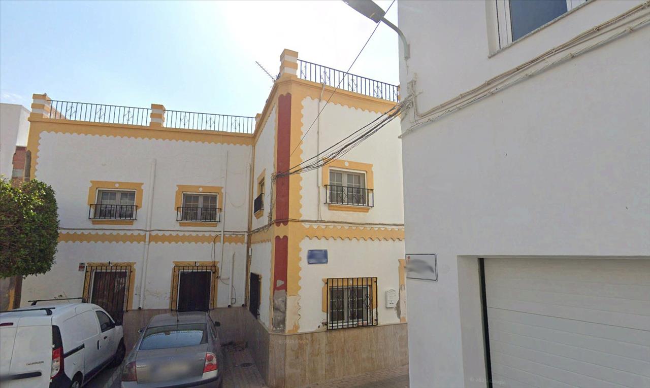 Casa en Jose Gomez Abad