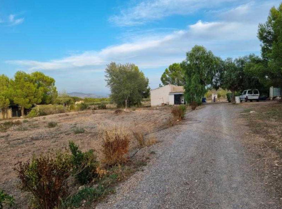 Casa independiente en 110 (CAMINO DE LA MAGDALENA, ESQUINA CAMINO LA SOLERA)
