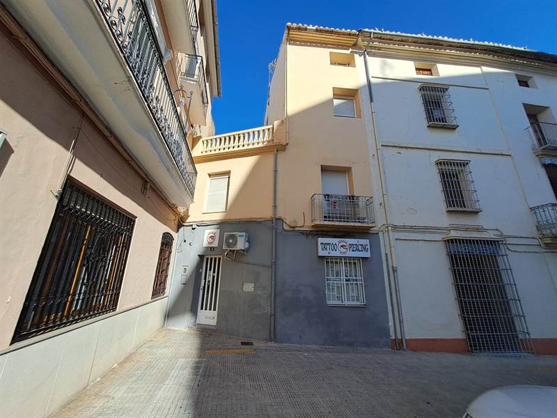 Casa independiente en Miguel Hernandez