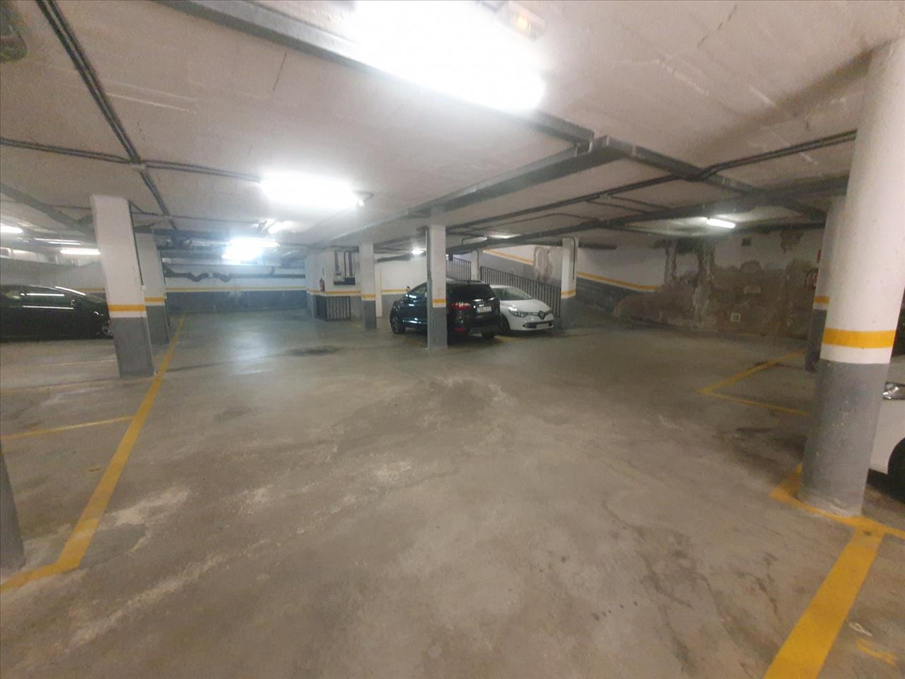  - Image 4