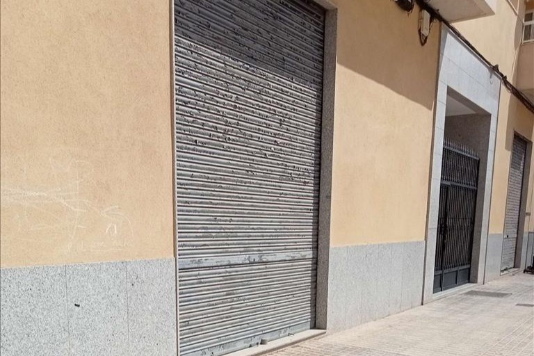 Loja Comercial Espaciosa em Alacant com 268m² - Image 3