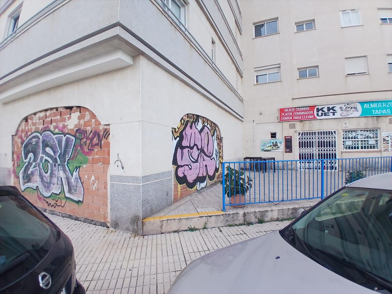 - Image 1