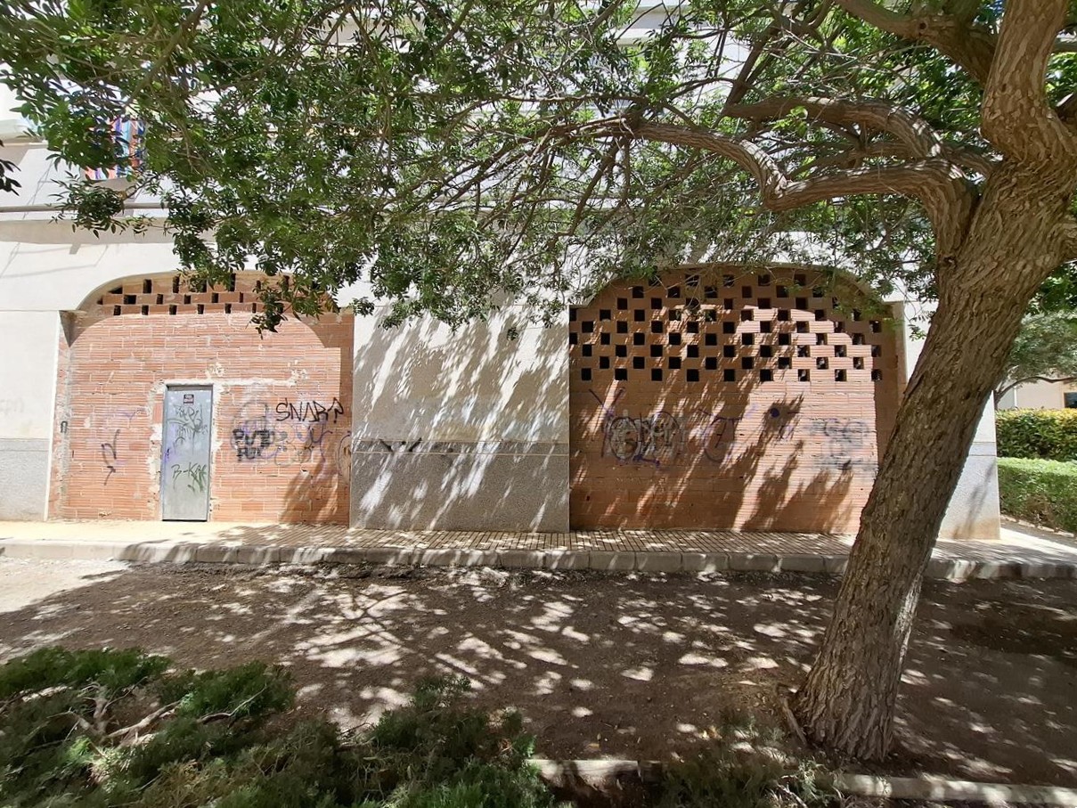 - Image 14