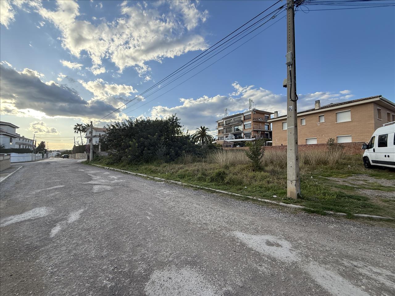 Suelo urbano residencial en Cadi