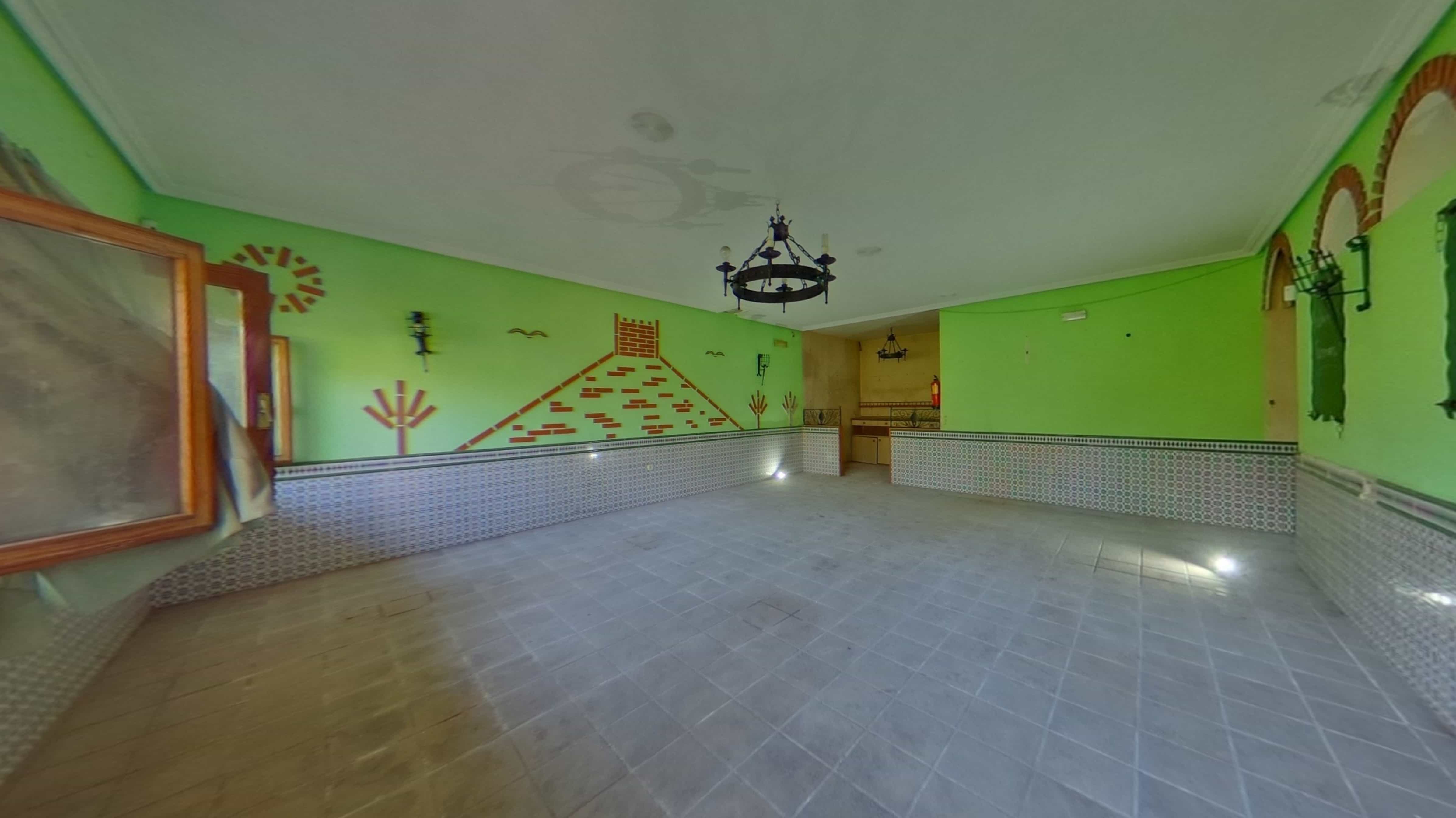  - Image 4