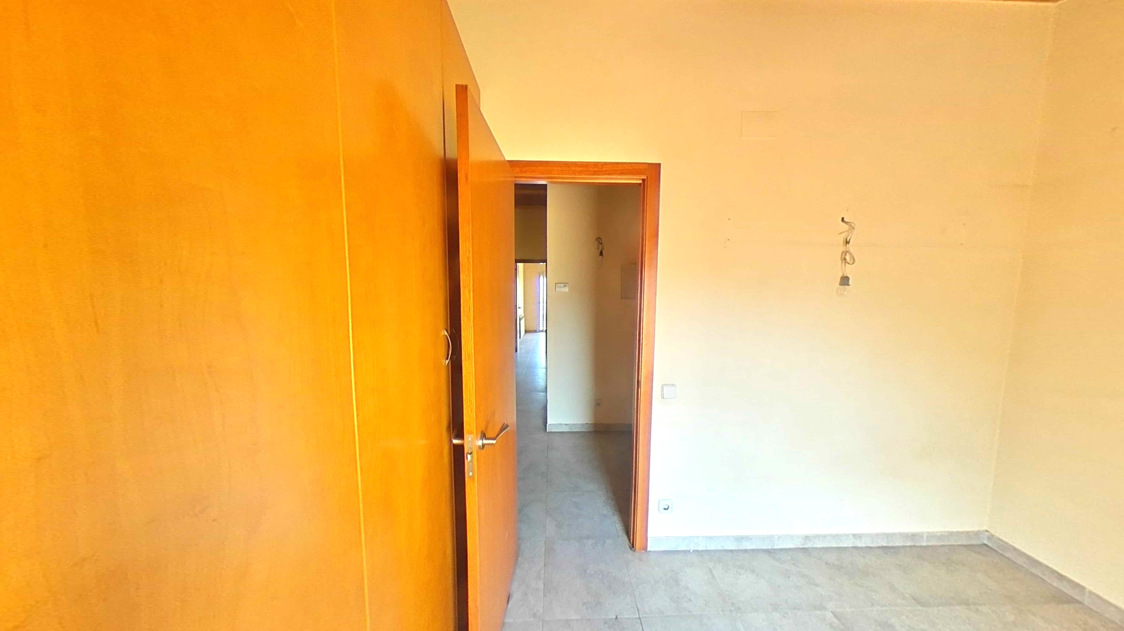  - Image 12