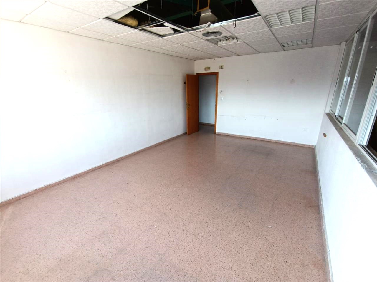 undefined - Image 32