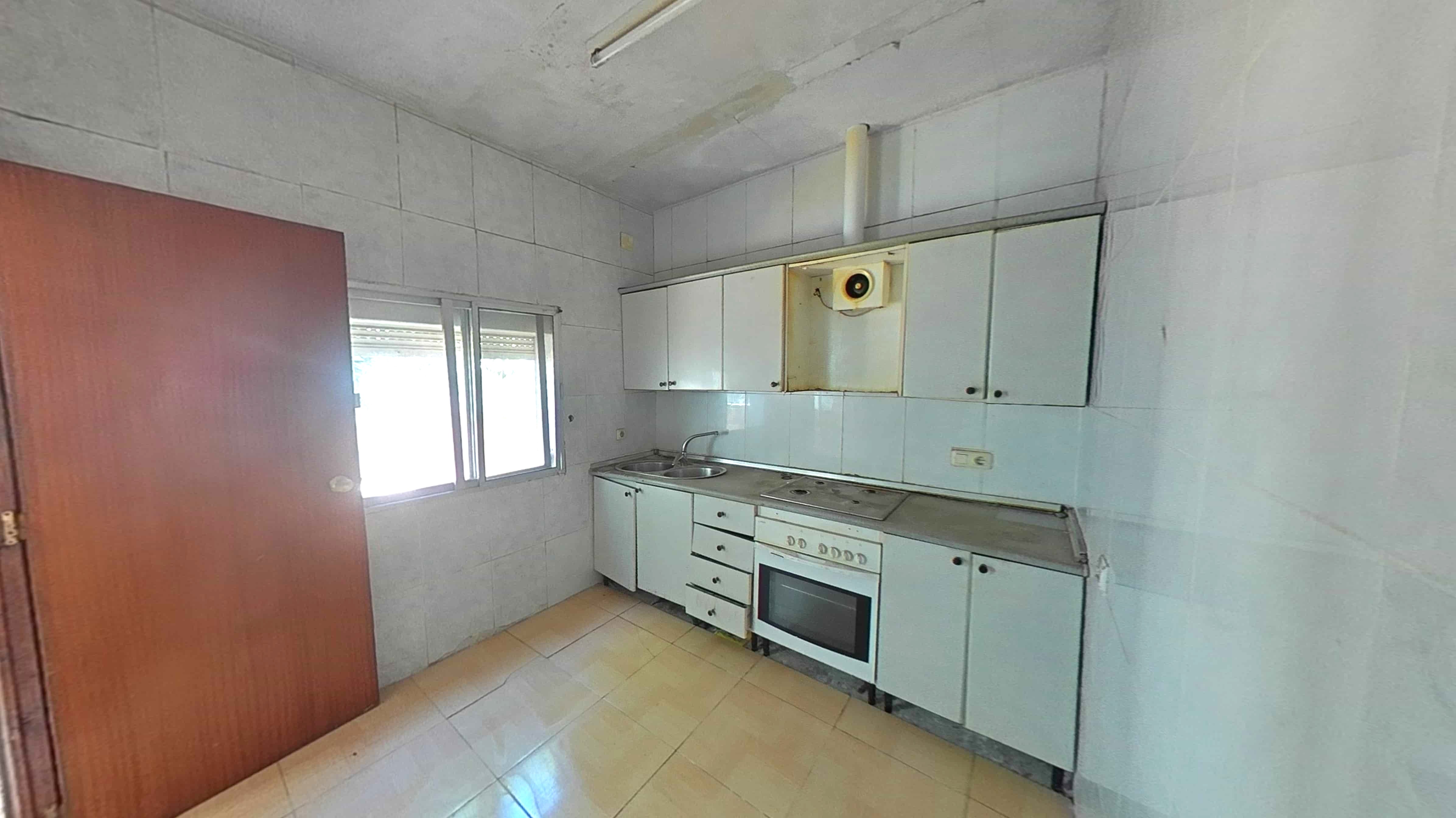undefined - Image 5