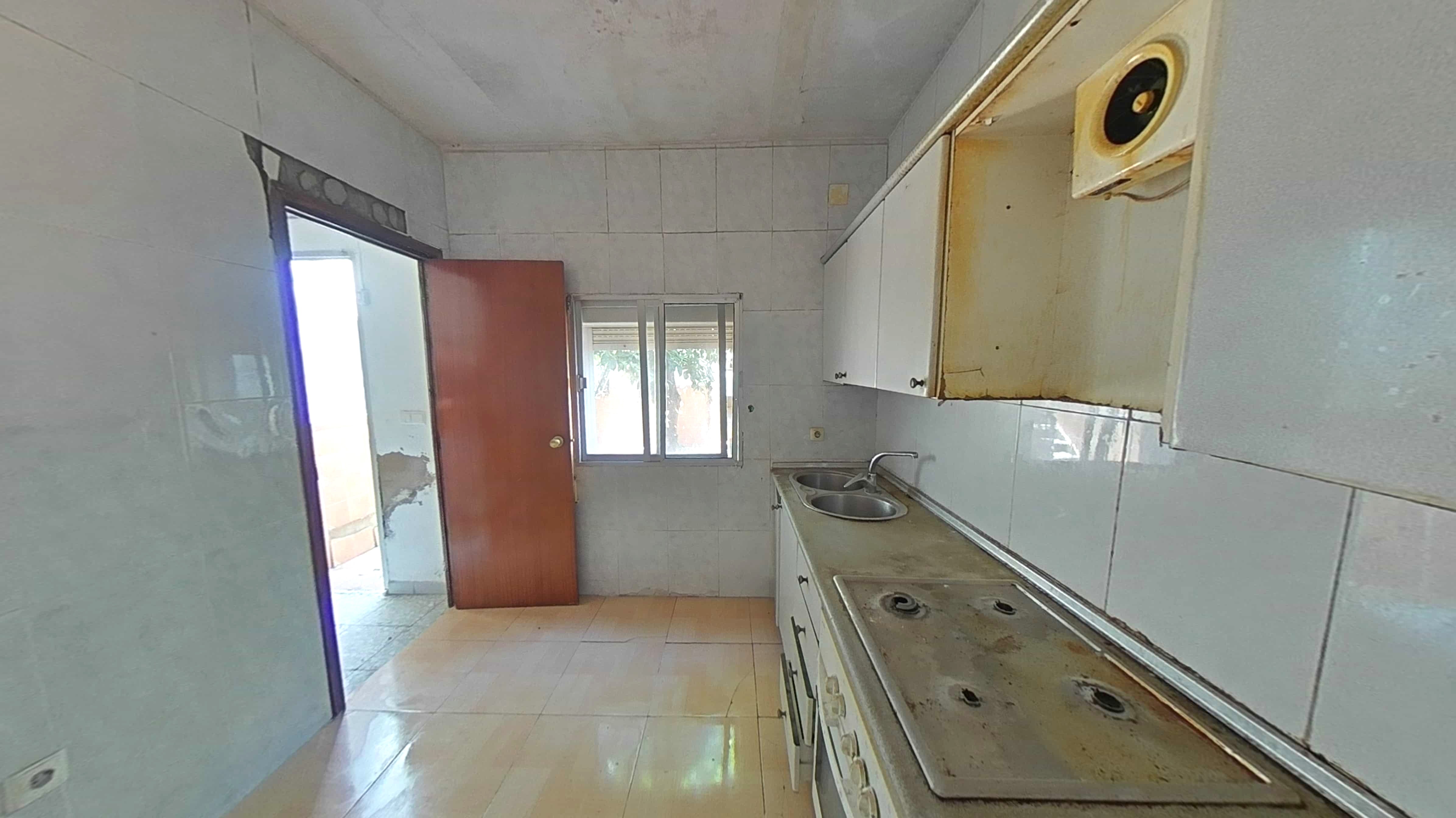 undefined - Image 6