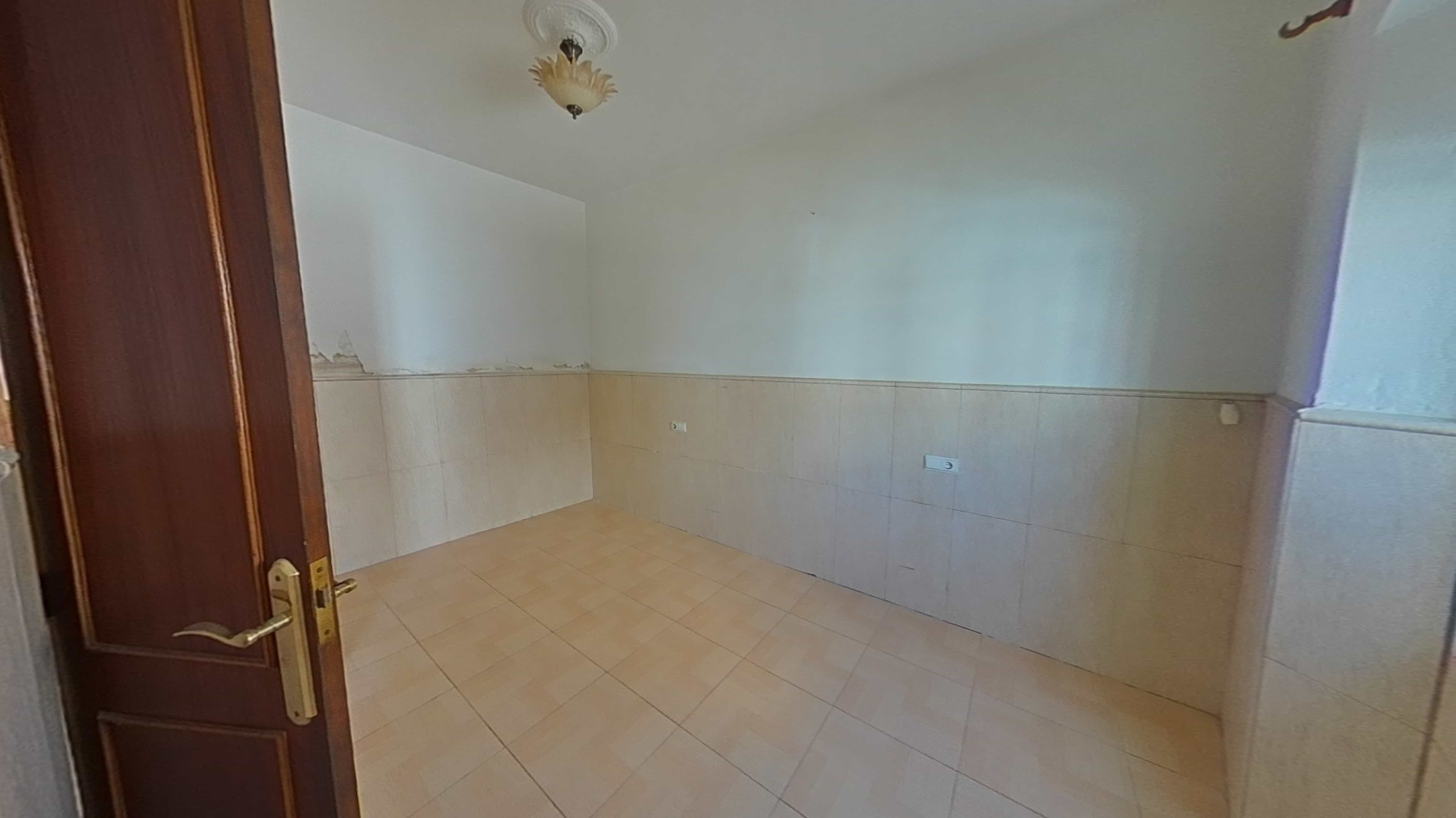 undefined - Image 13