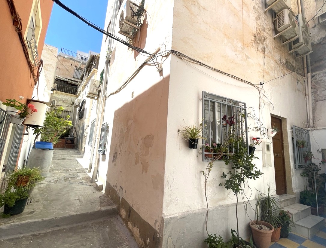 calle Duimovich, Almería