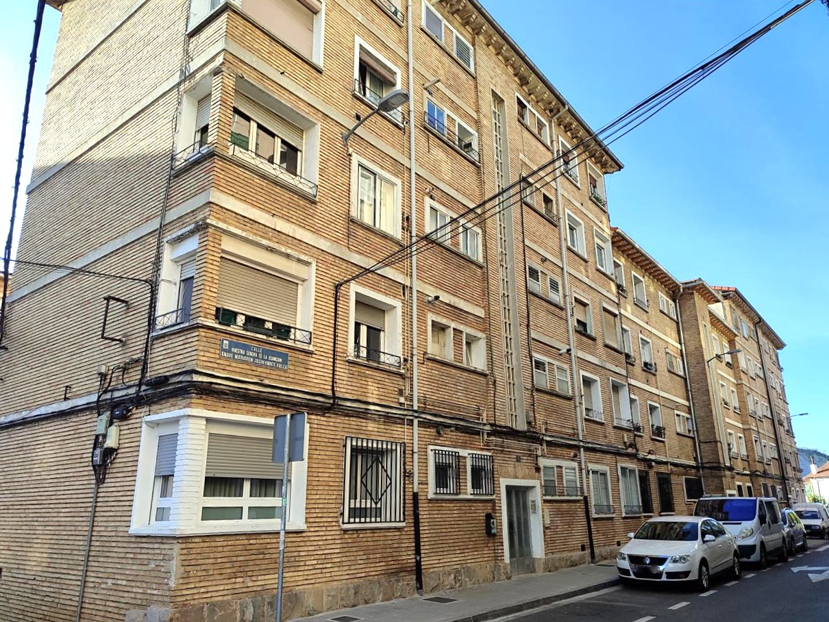 calle Nuestra Señora De La Asuncion, Burlada/Burlata, Navarra