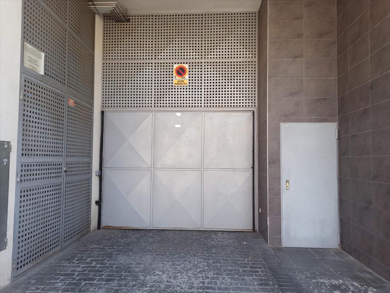 undefined - Image 2
