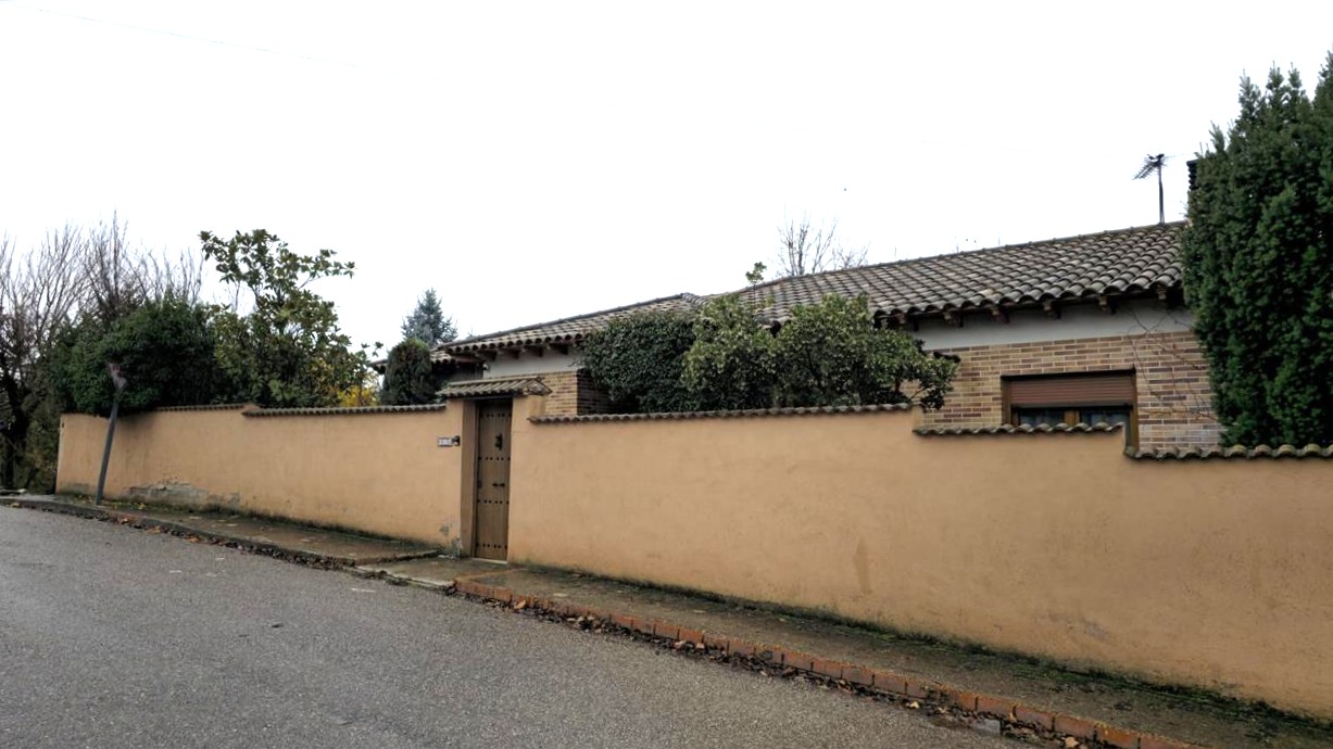 Casa independiente en Arce