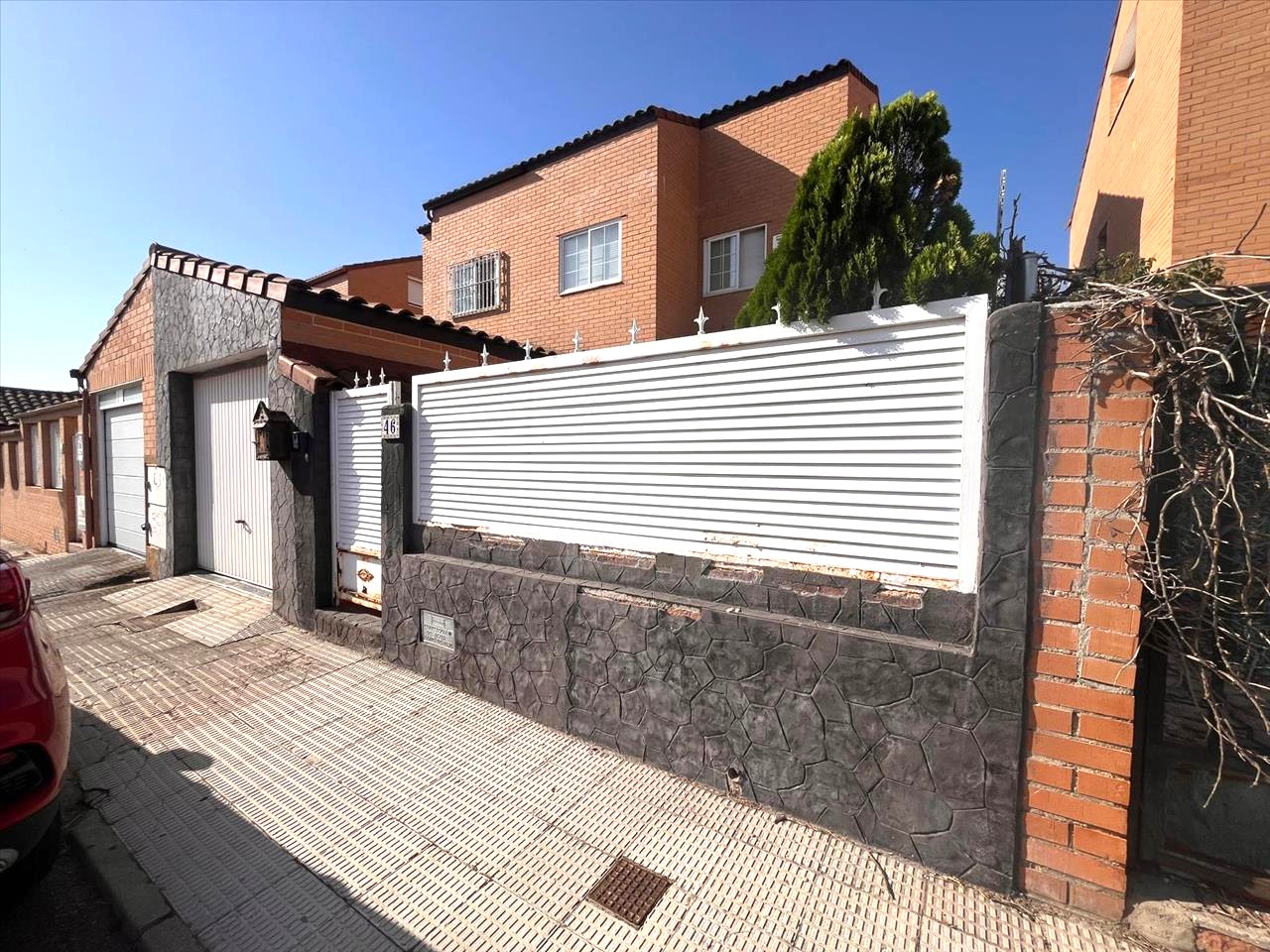 Casa Independiente en Lorenzo Carrillo Rojas