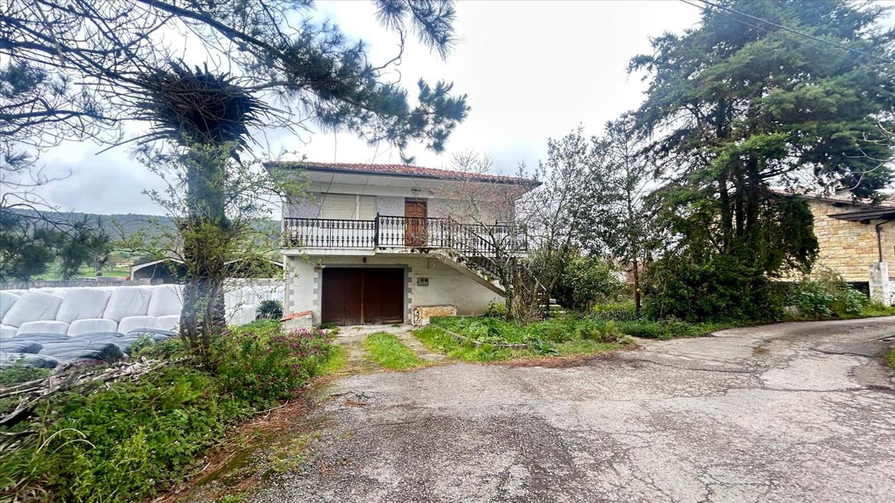calle Sitio Del Escajo, Arnuero, Cantabria