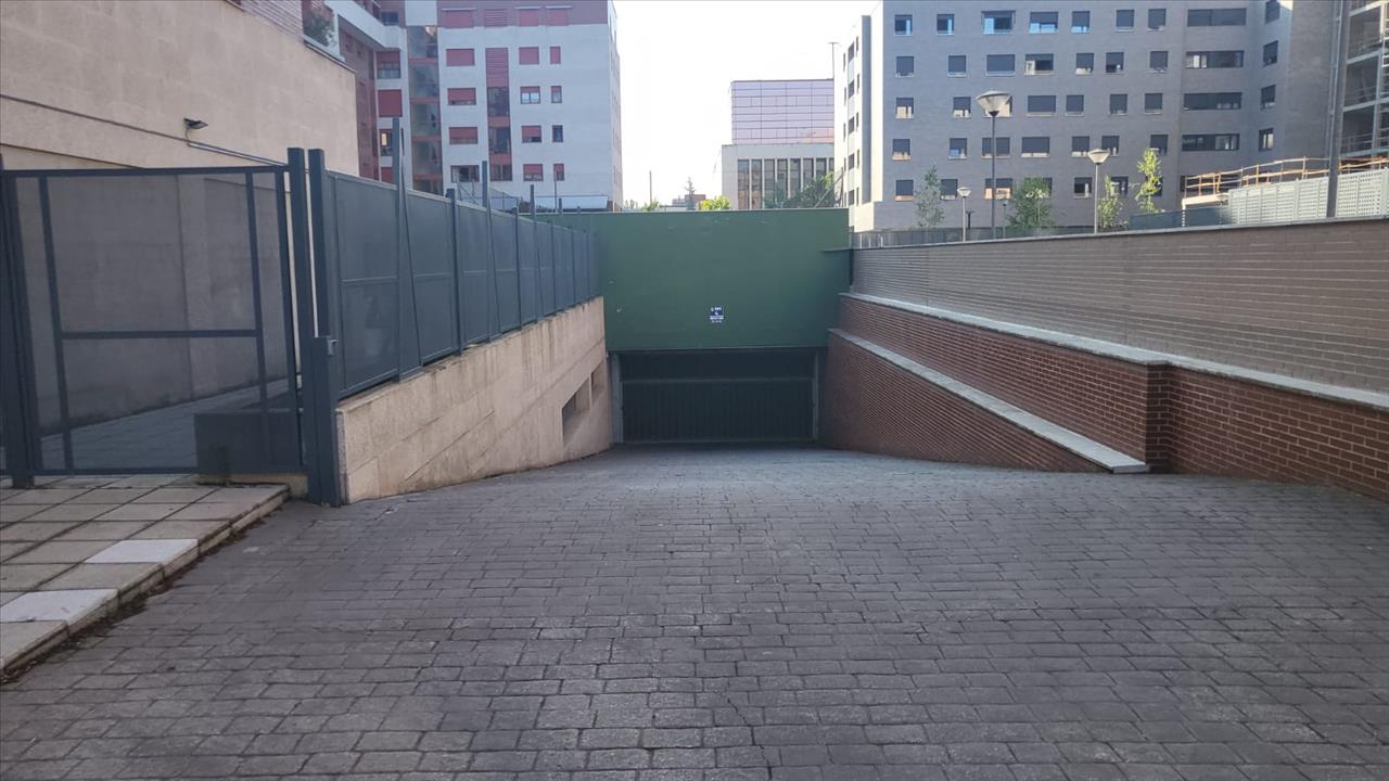 undefined - Image 2