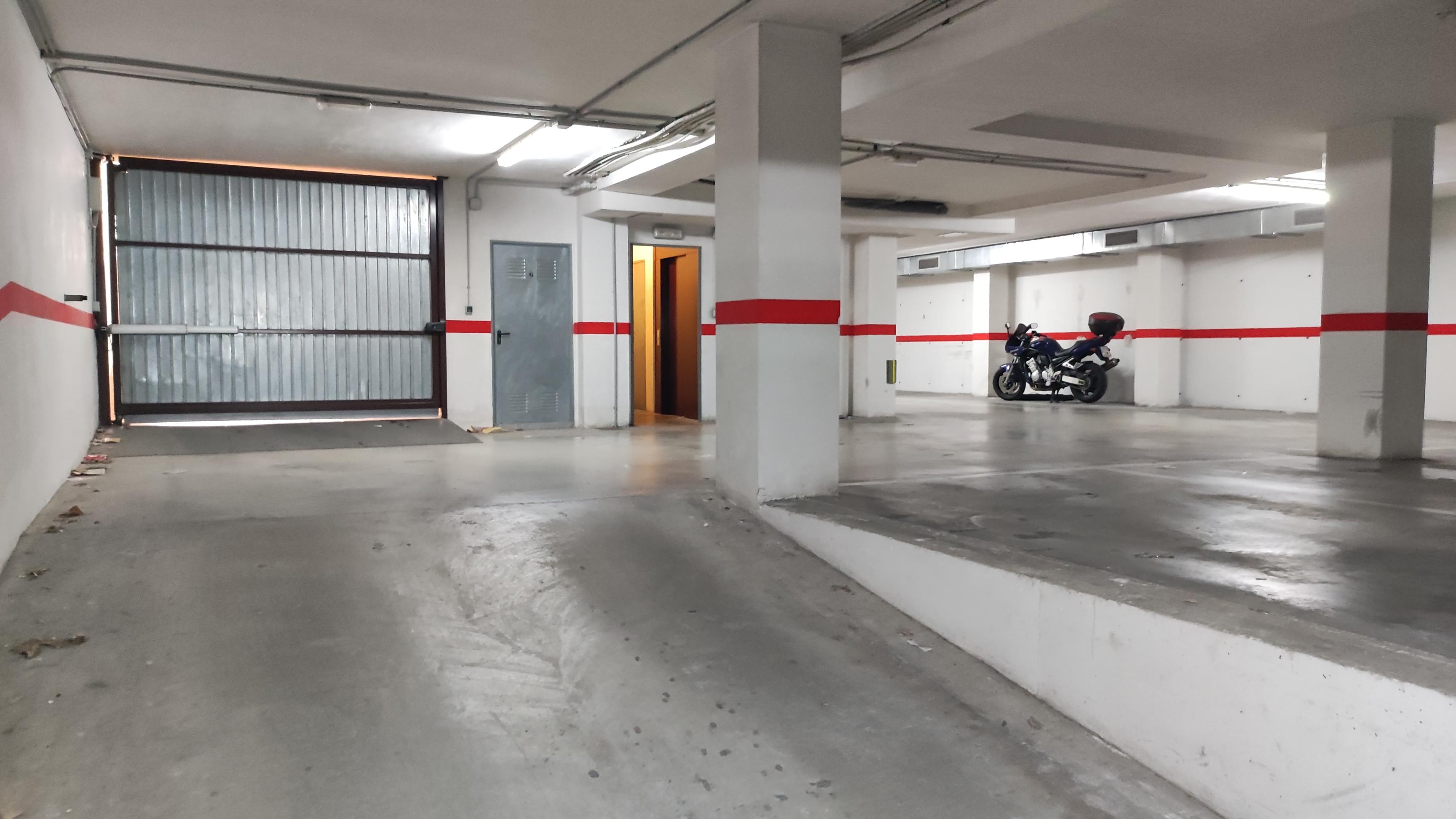 Tener una plaza de garaje siempre es una buena inversión, tanto para tu propio uso como para obtener rentabilidad alquilándola. - Image 4
