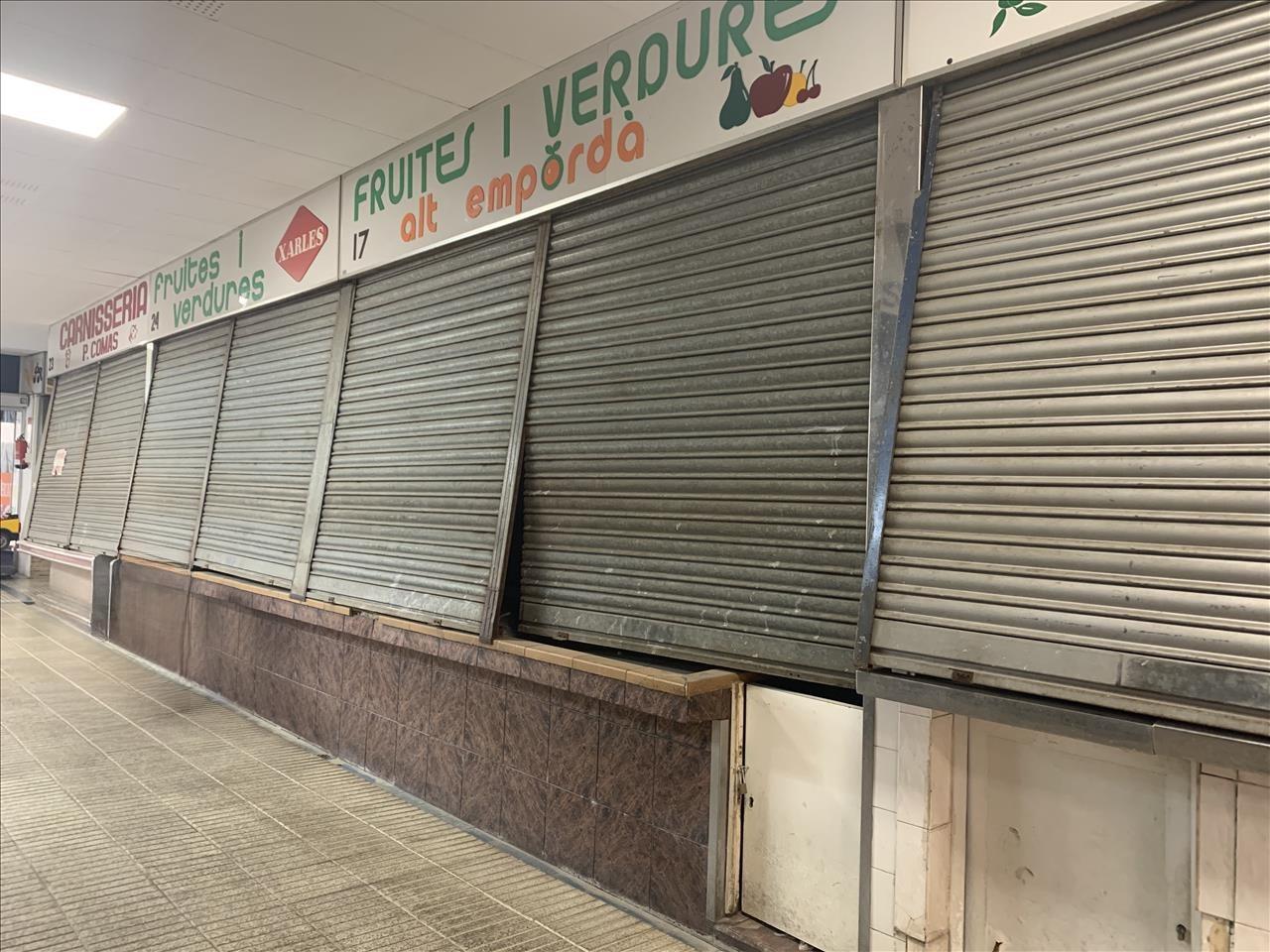 Oportunidade Única em Girona: Espaço para Recuperar - Image 2