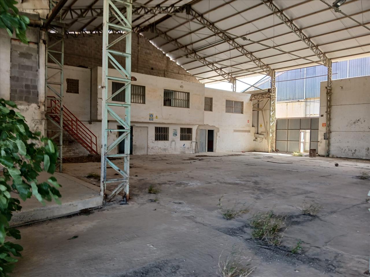 Nave industrial en Zaragoza
