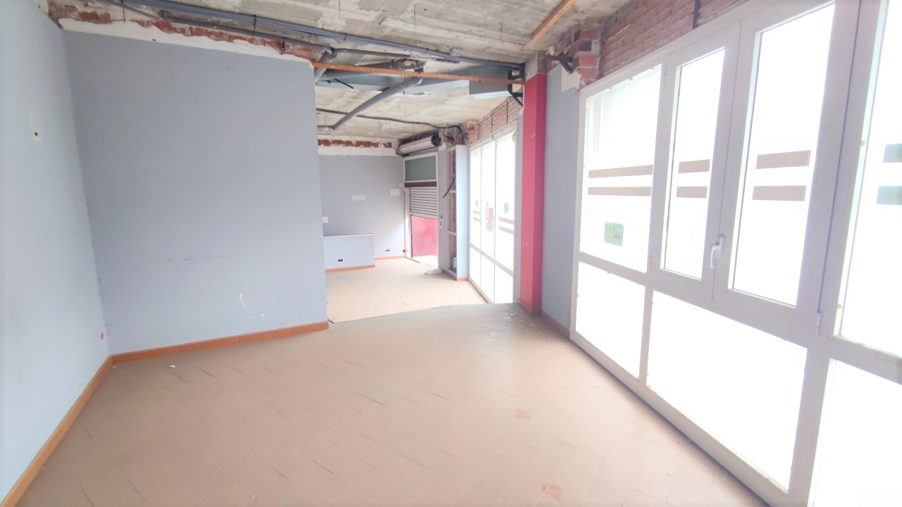 - Image 3