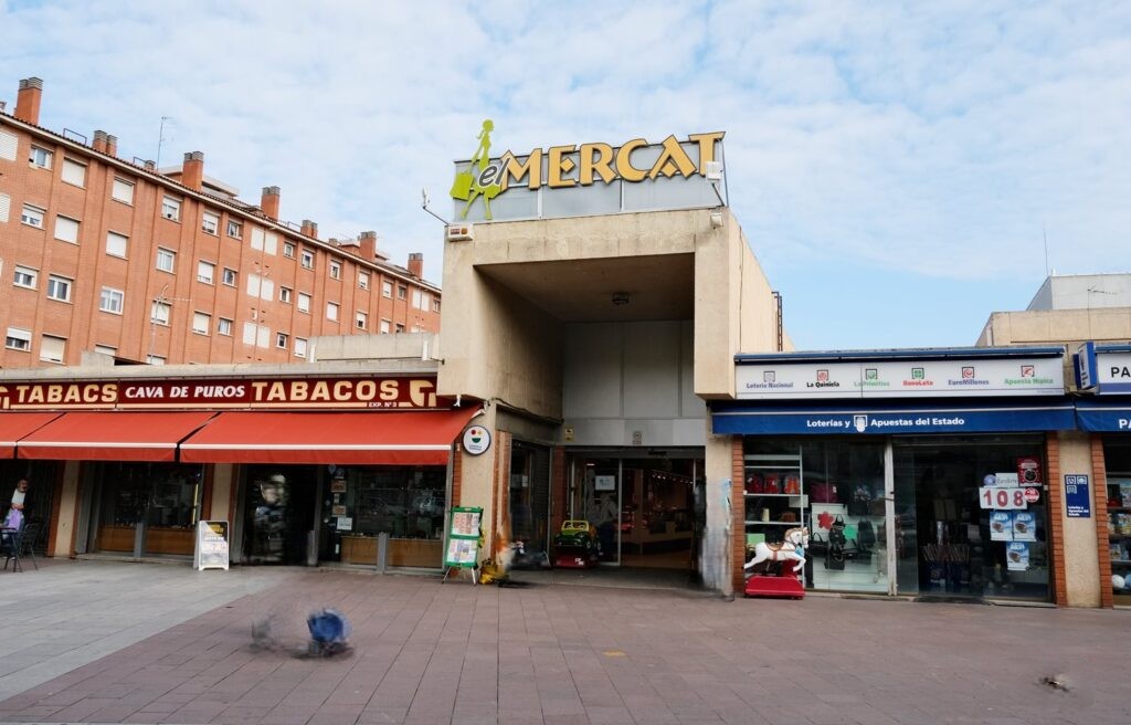 Local comercial en Constitucio