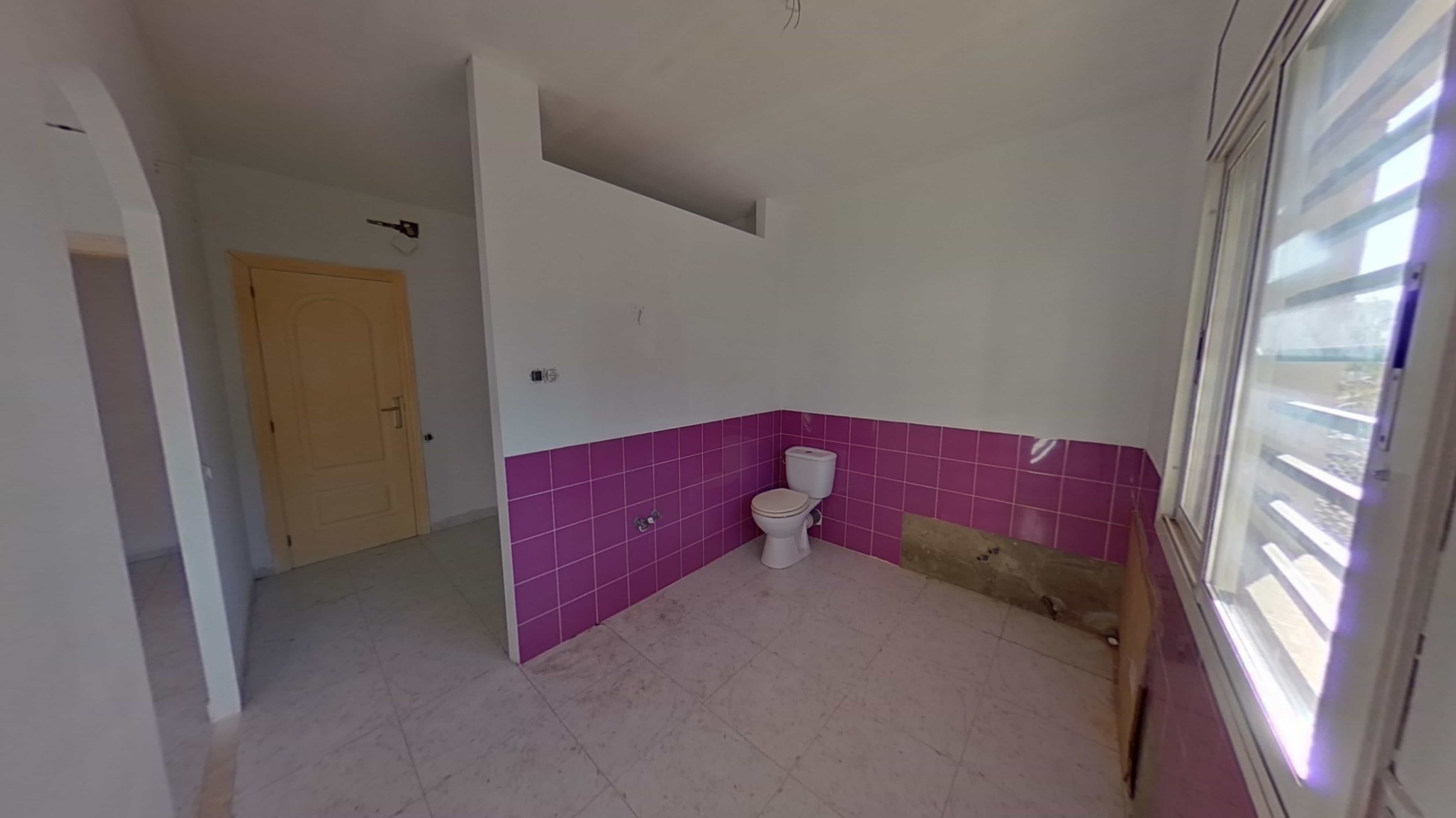  - Image 15