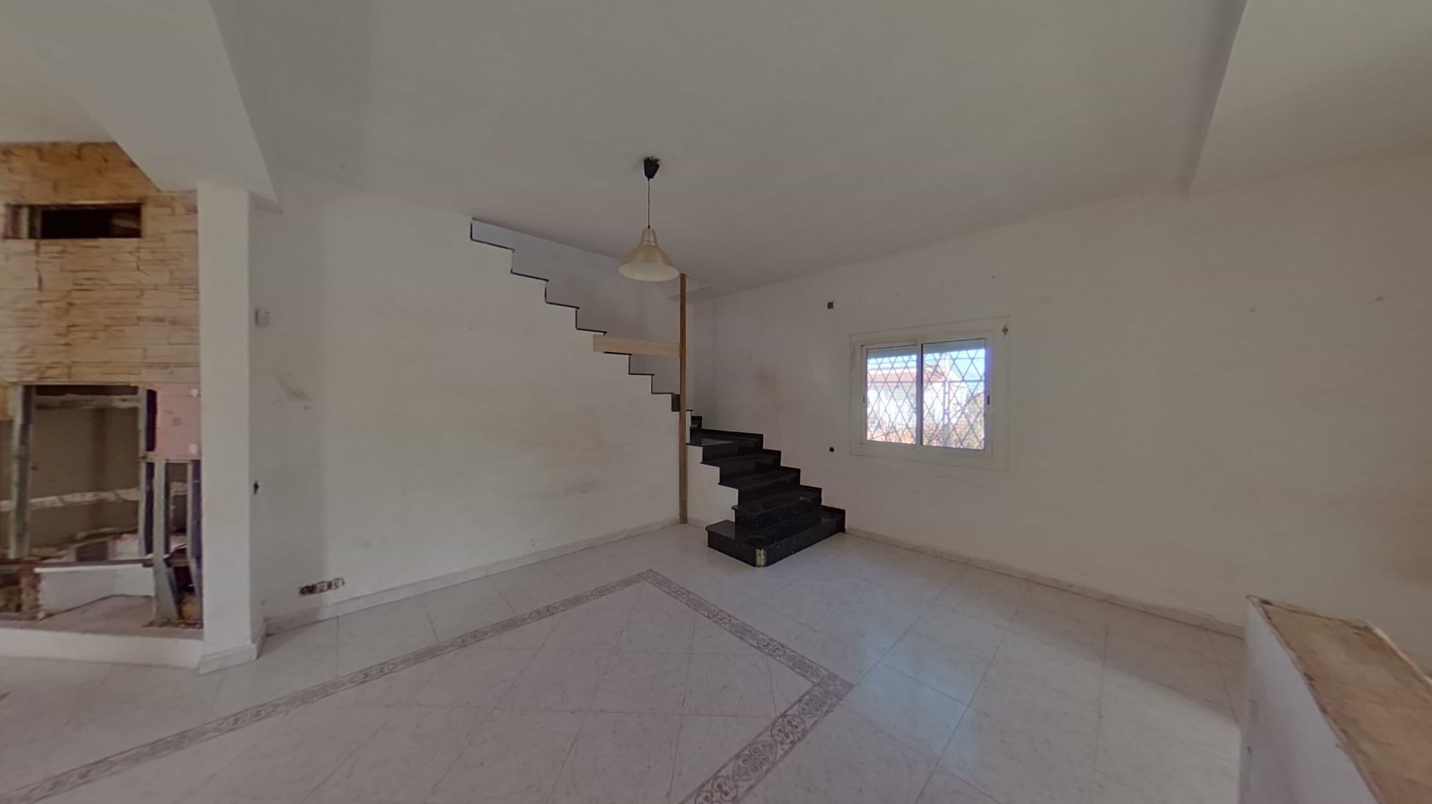  - Image 4