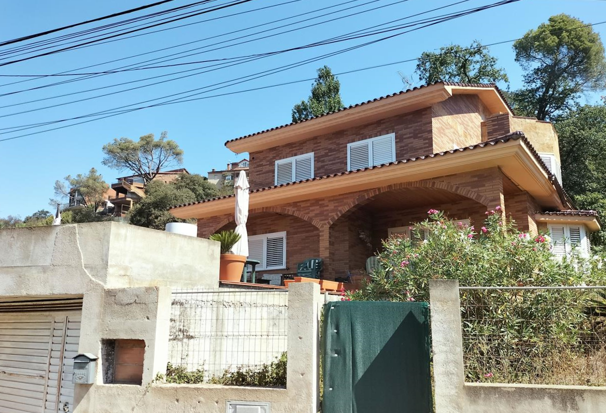 Casa independiente en Esquirols