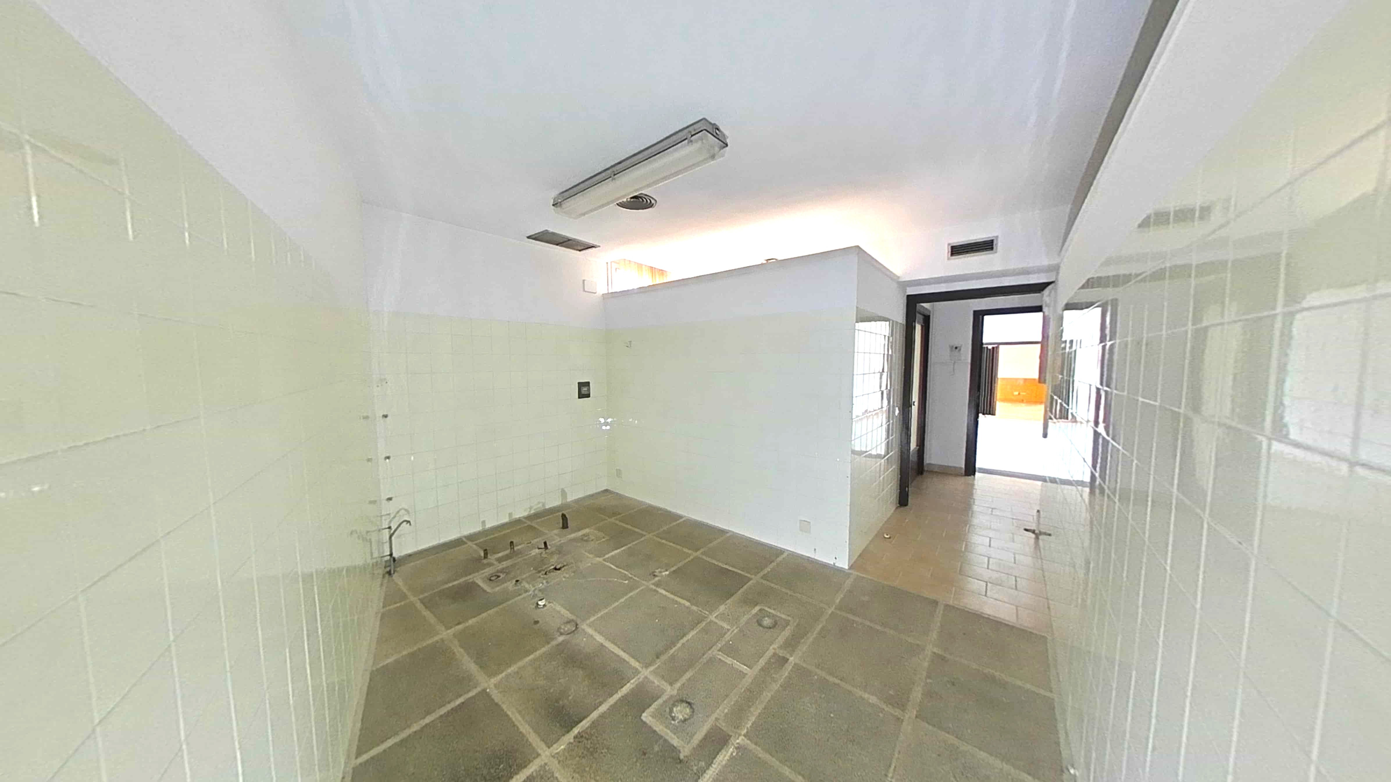 Imóvel para Recuperação em Figueres, Girona - 806m² - Image 29