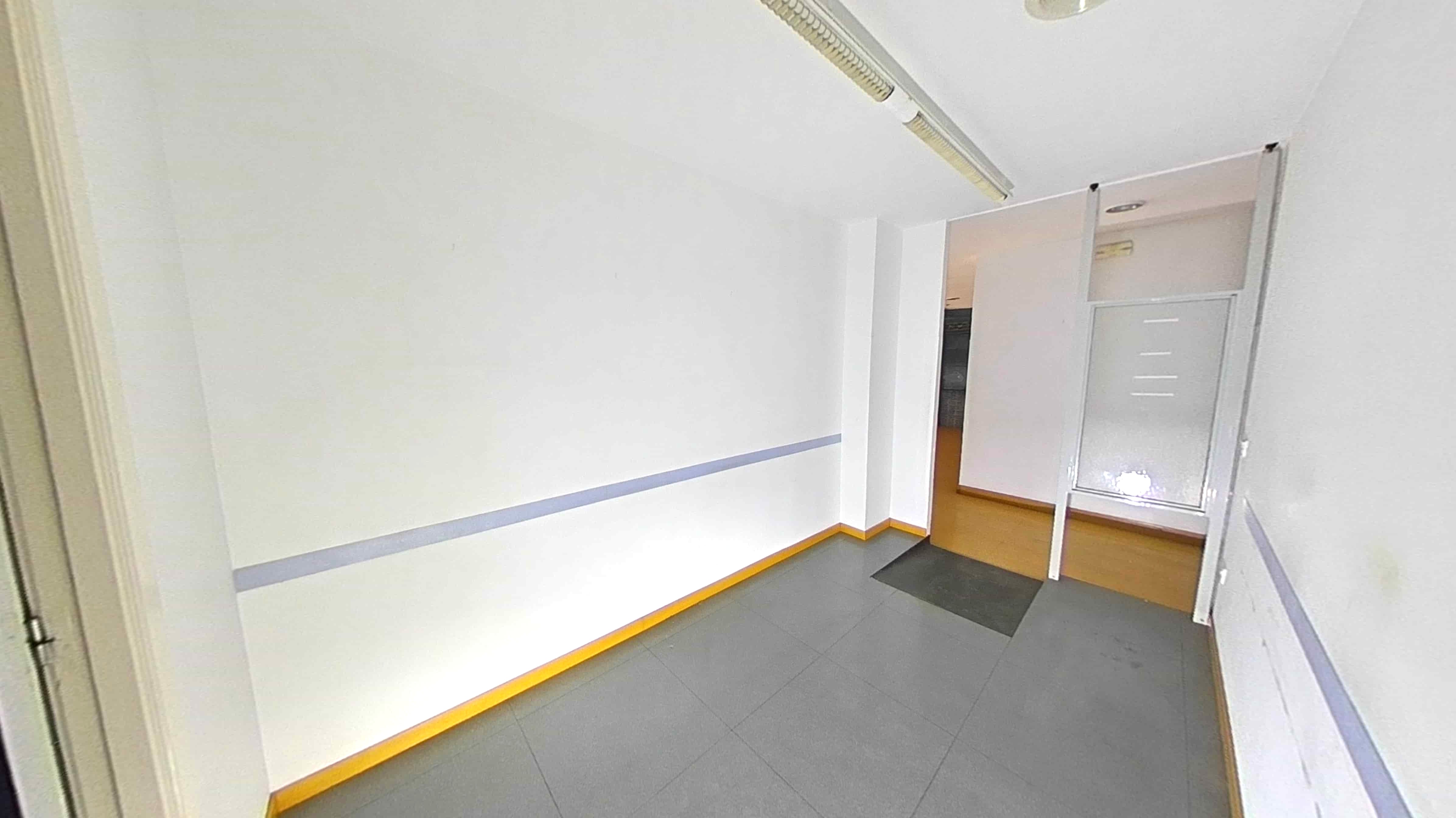 Imóvel para Recuperação em Figueres, Girona - 806m² - Image 33
