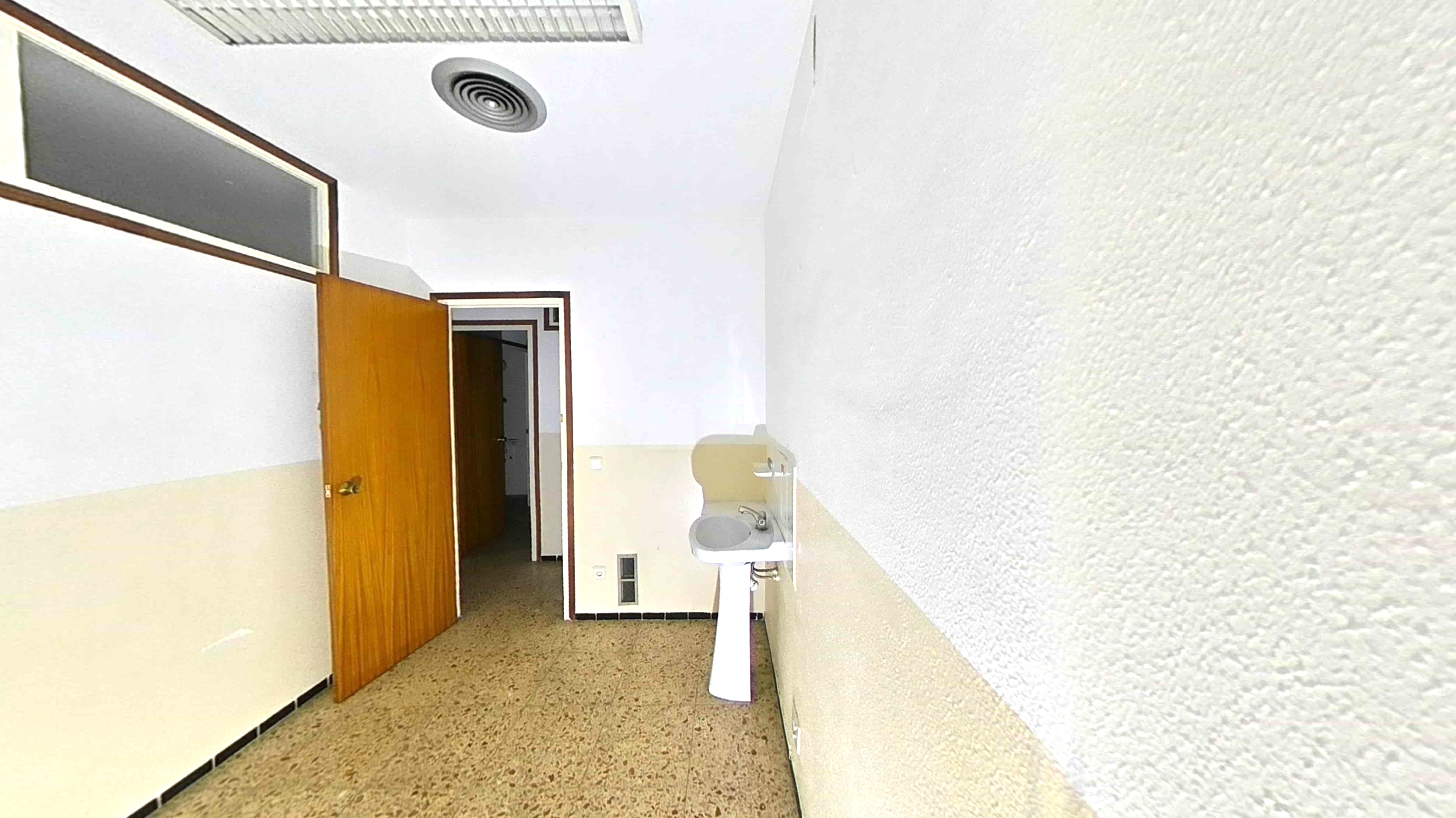 Imóvel para Recuperação em Figueres, Girona - 806m² - Image 37