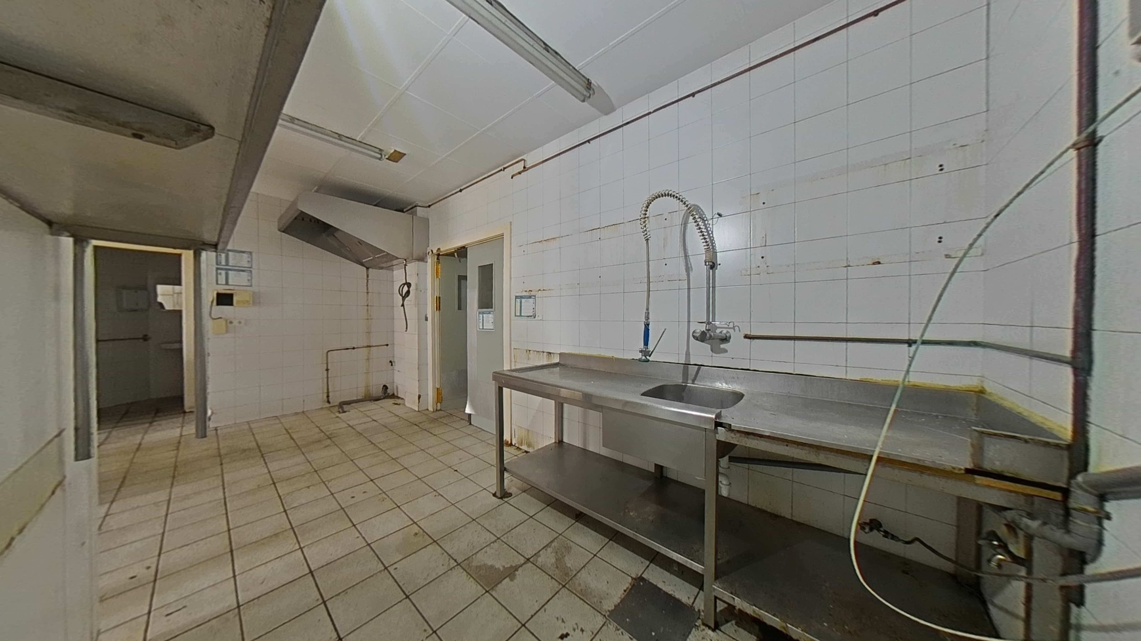 - Image 10