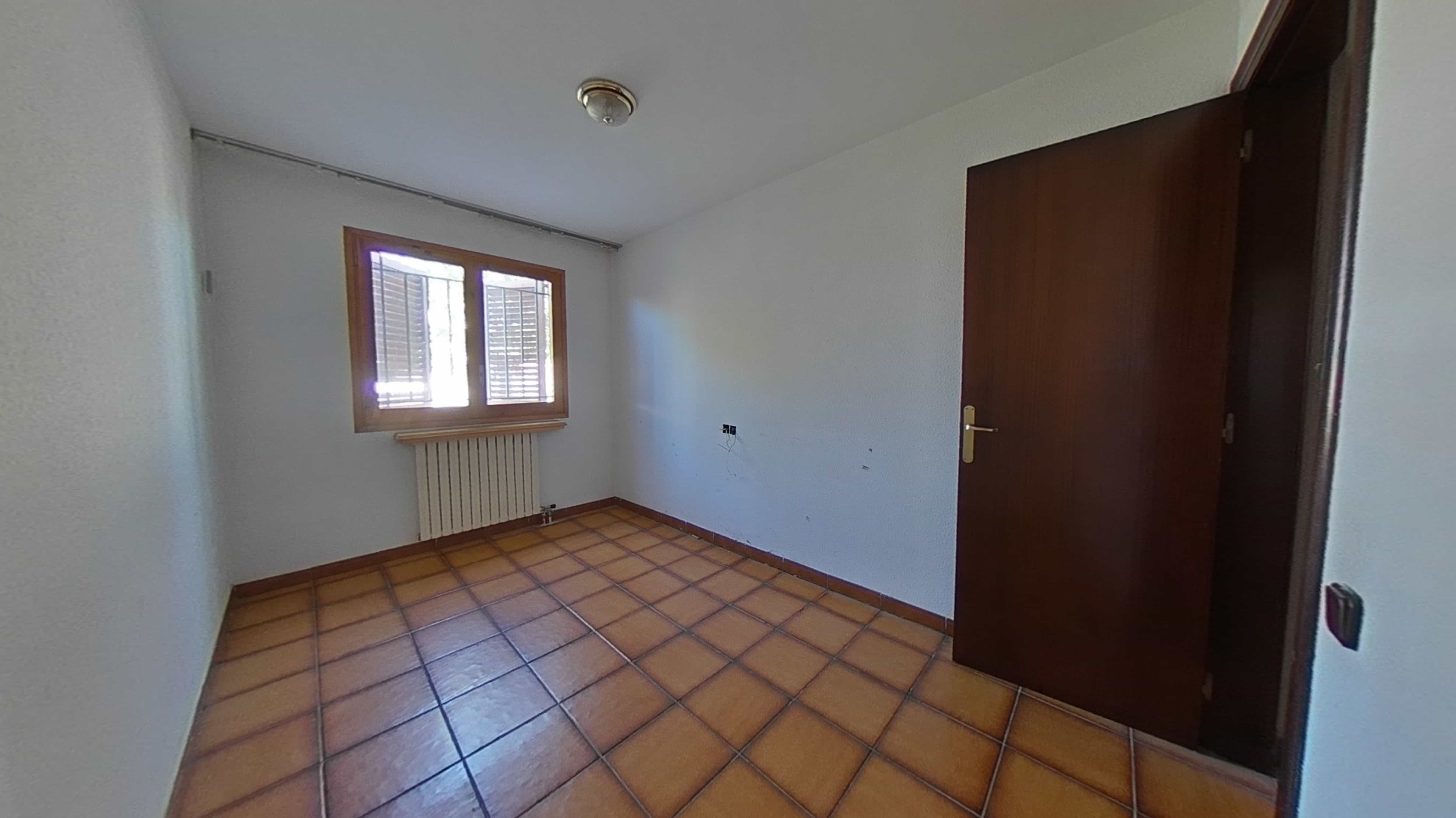 undefined - Image 11