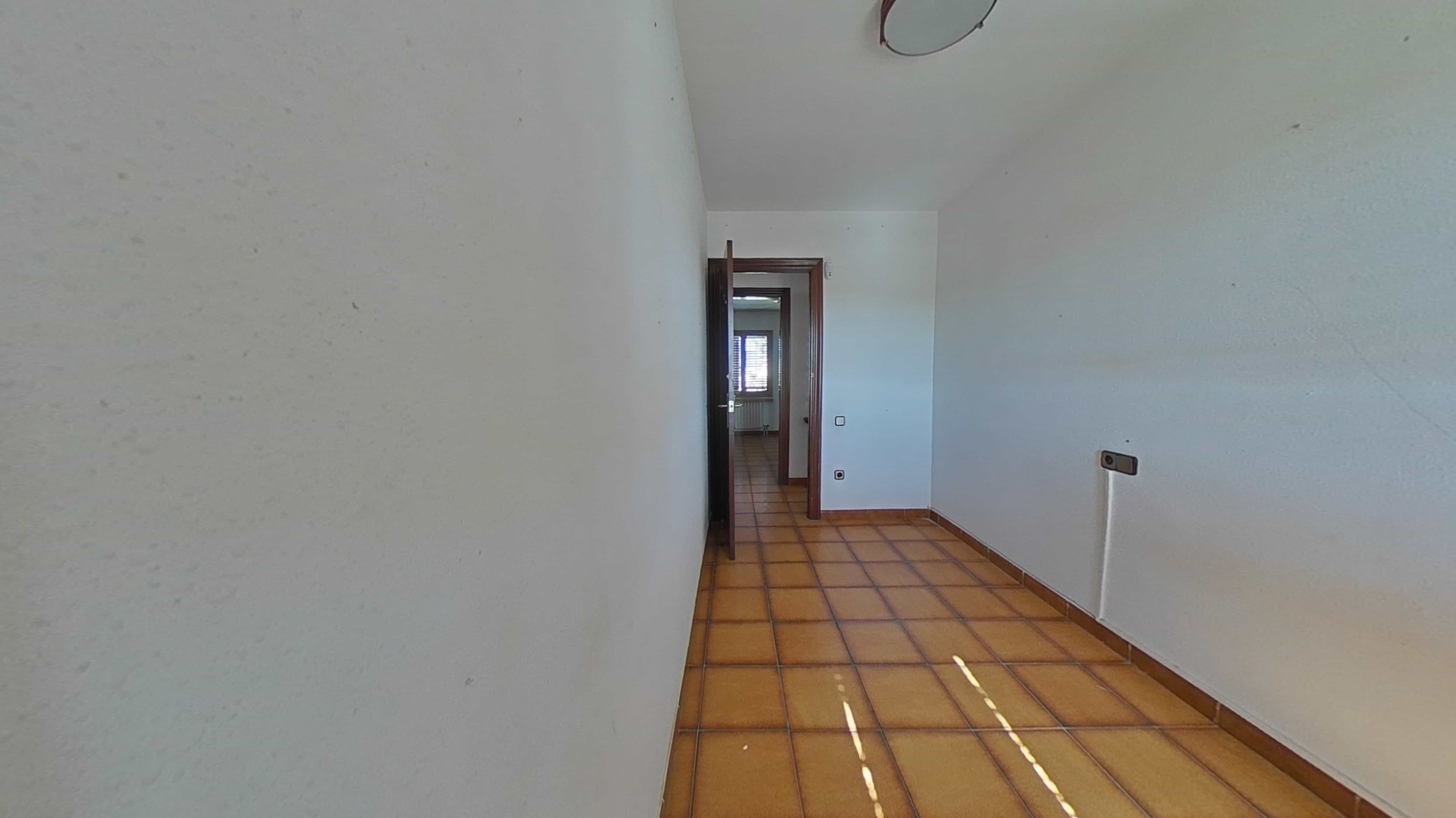 undefined - Image 18