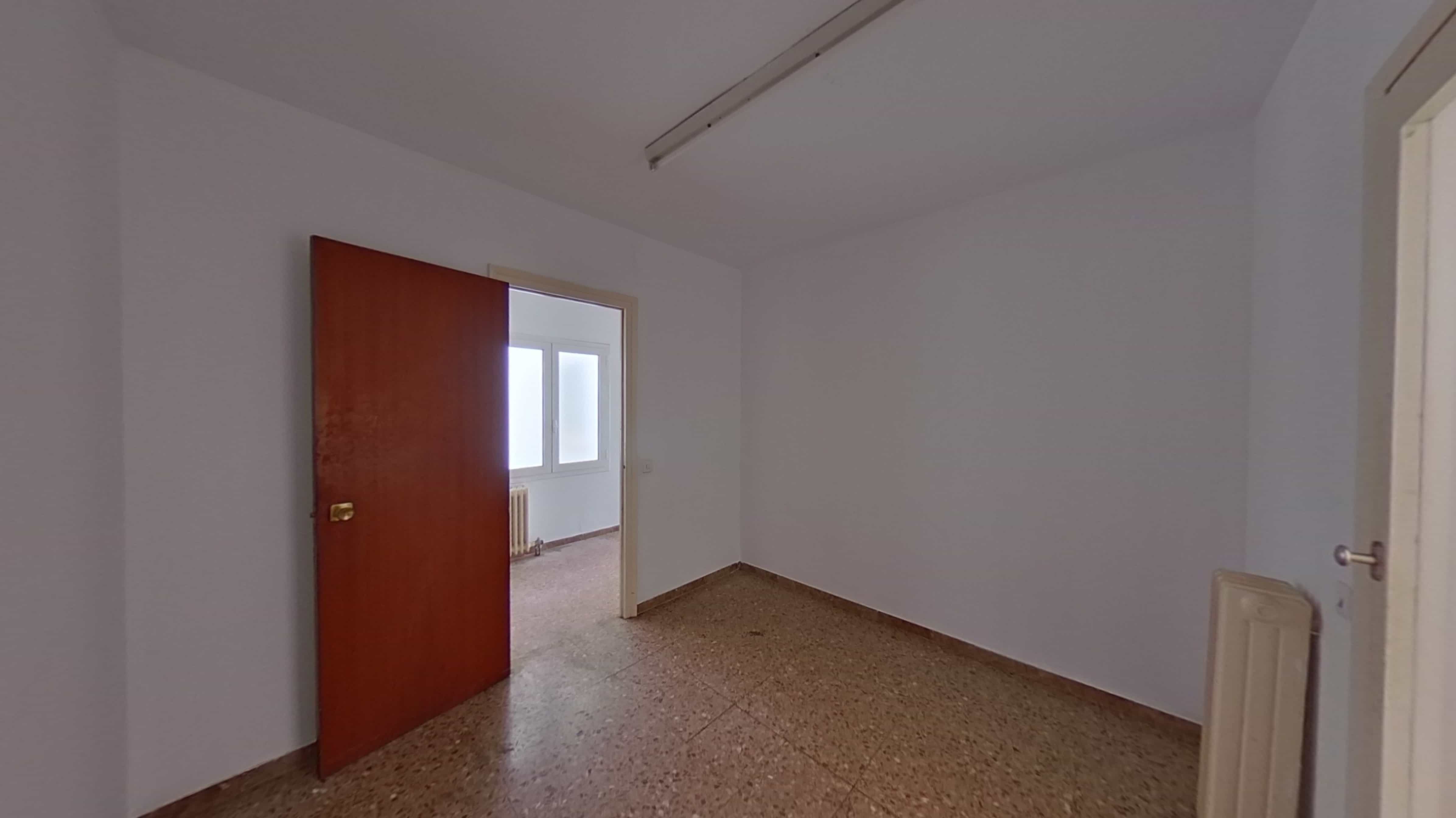 - Image 12
