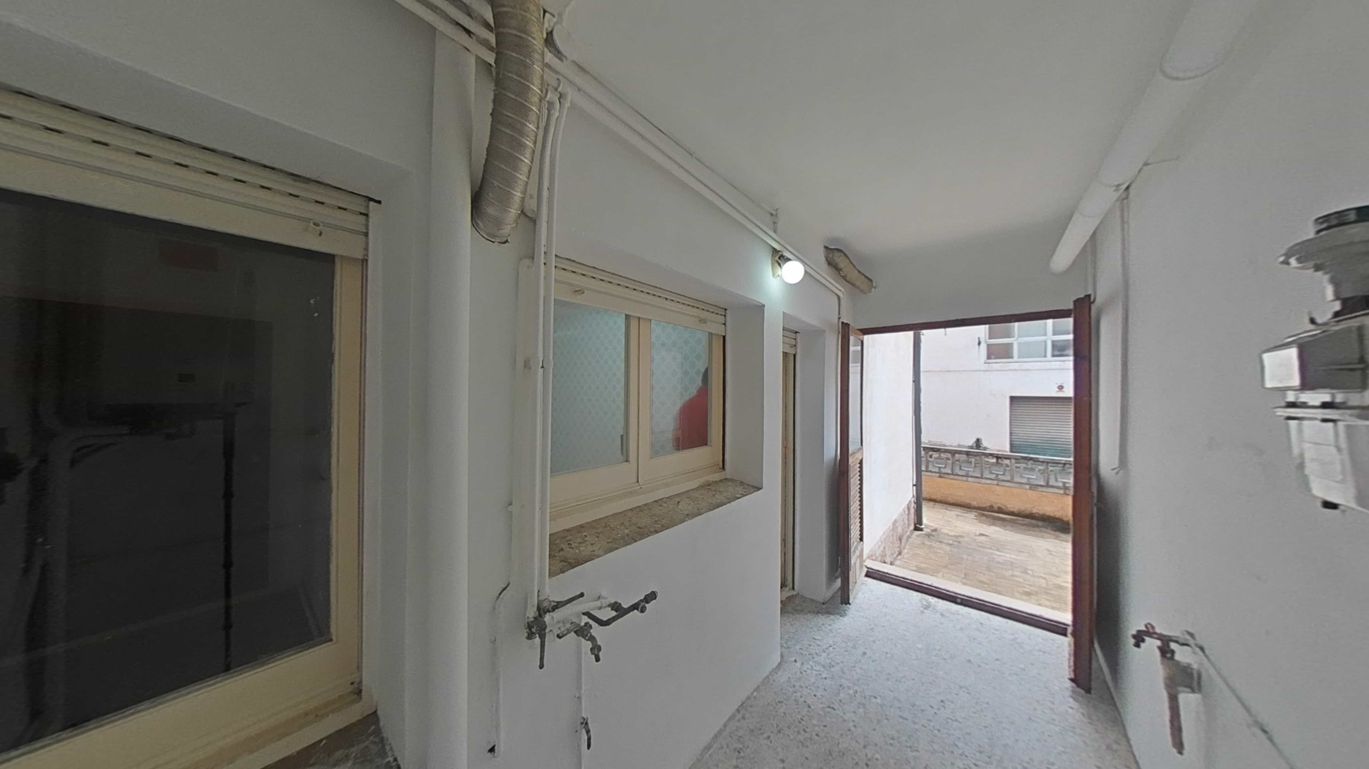 - Image 12