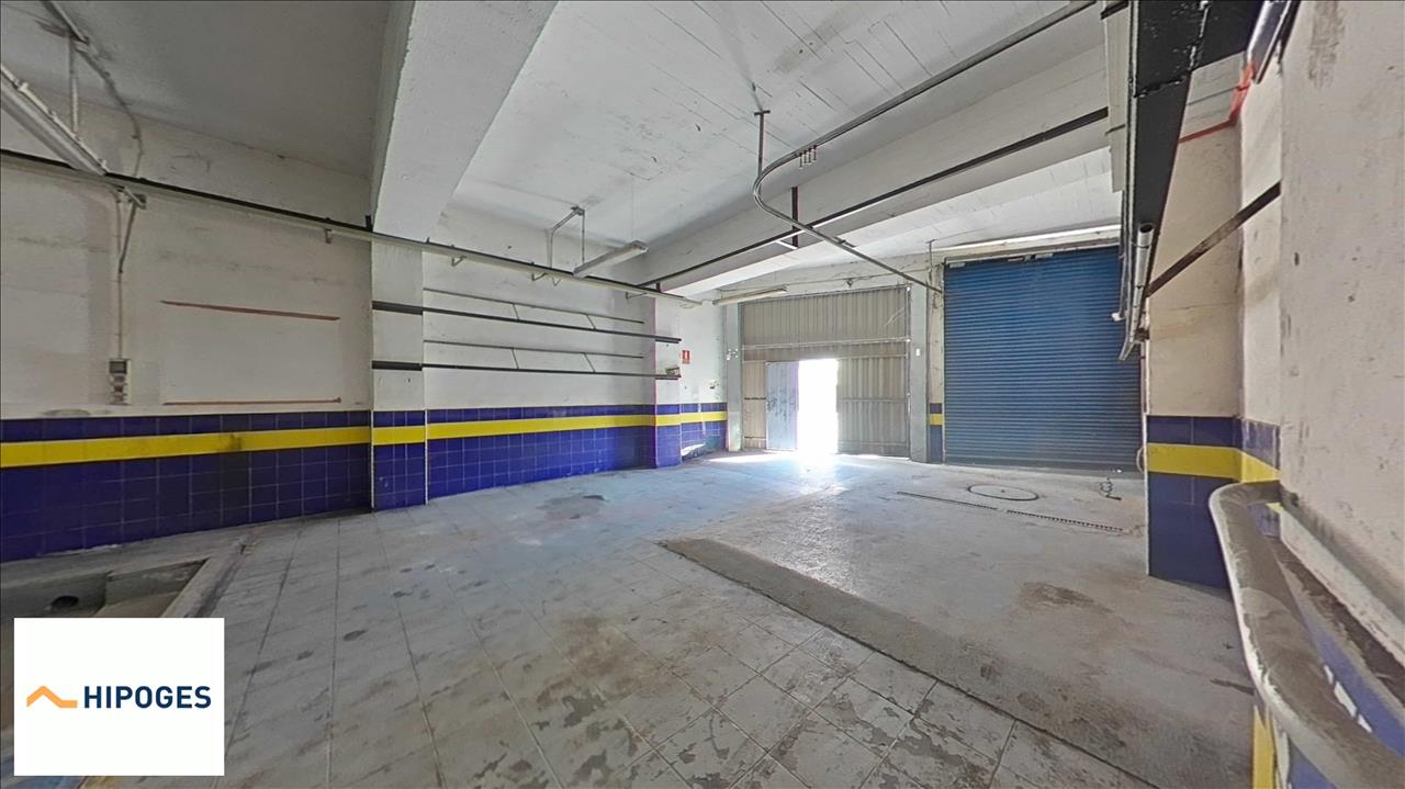 Nave industrial en Cuatro Caminos