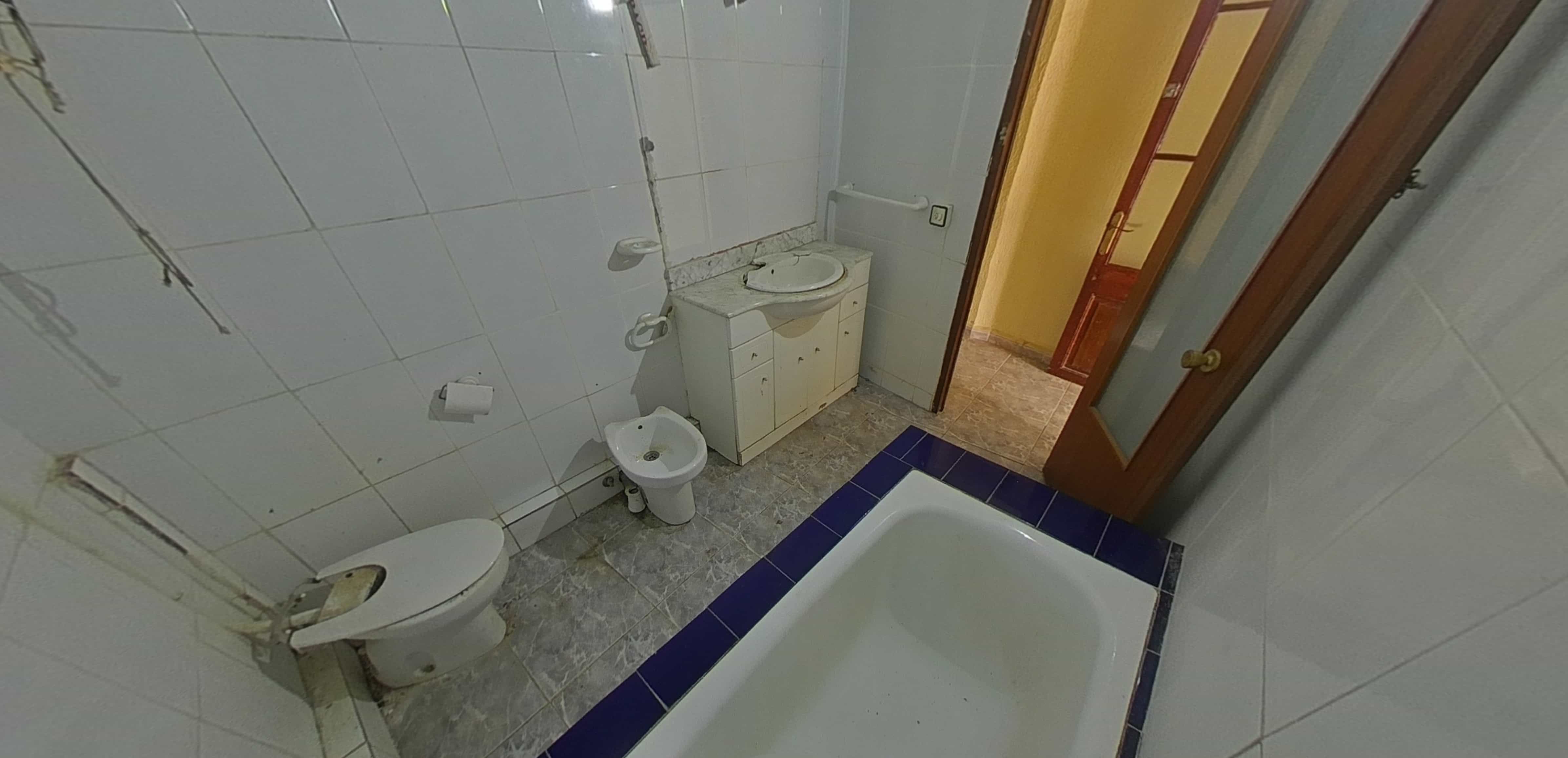- Image 47