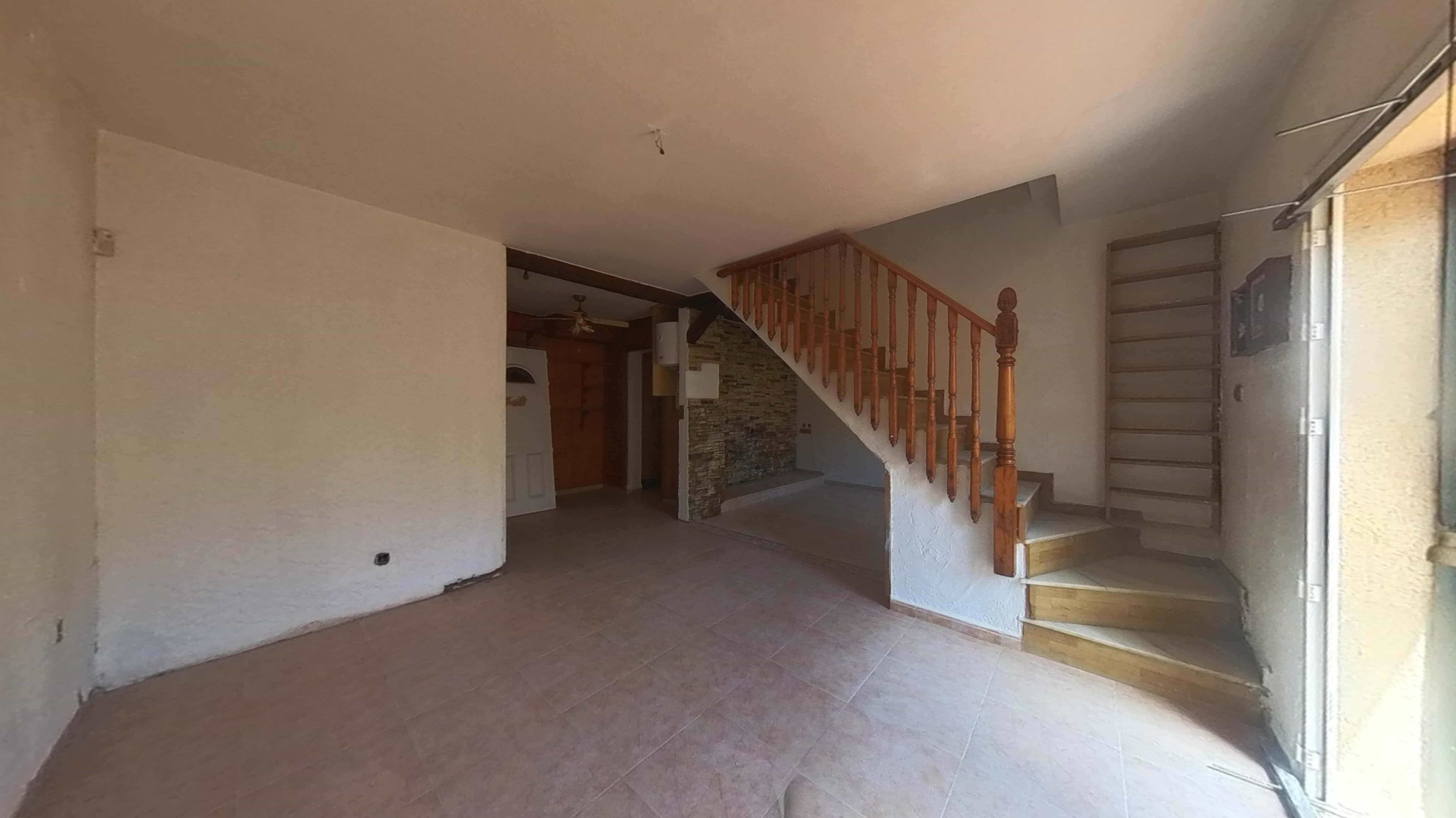 Duplex em Torrevieja, Alicante - Oportunidade de Recuperação - Image 4