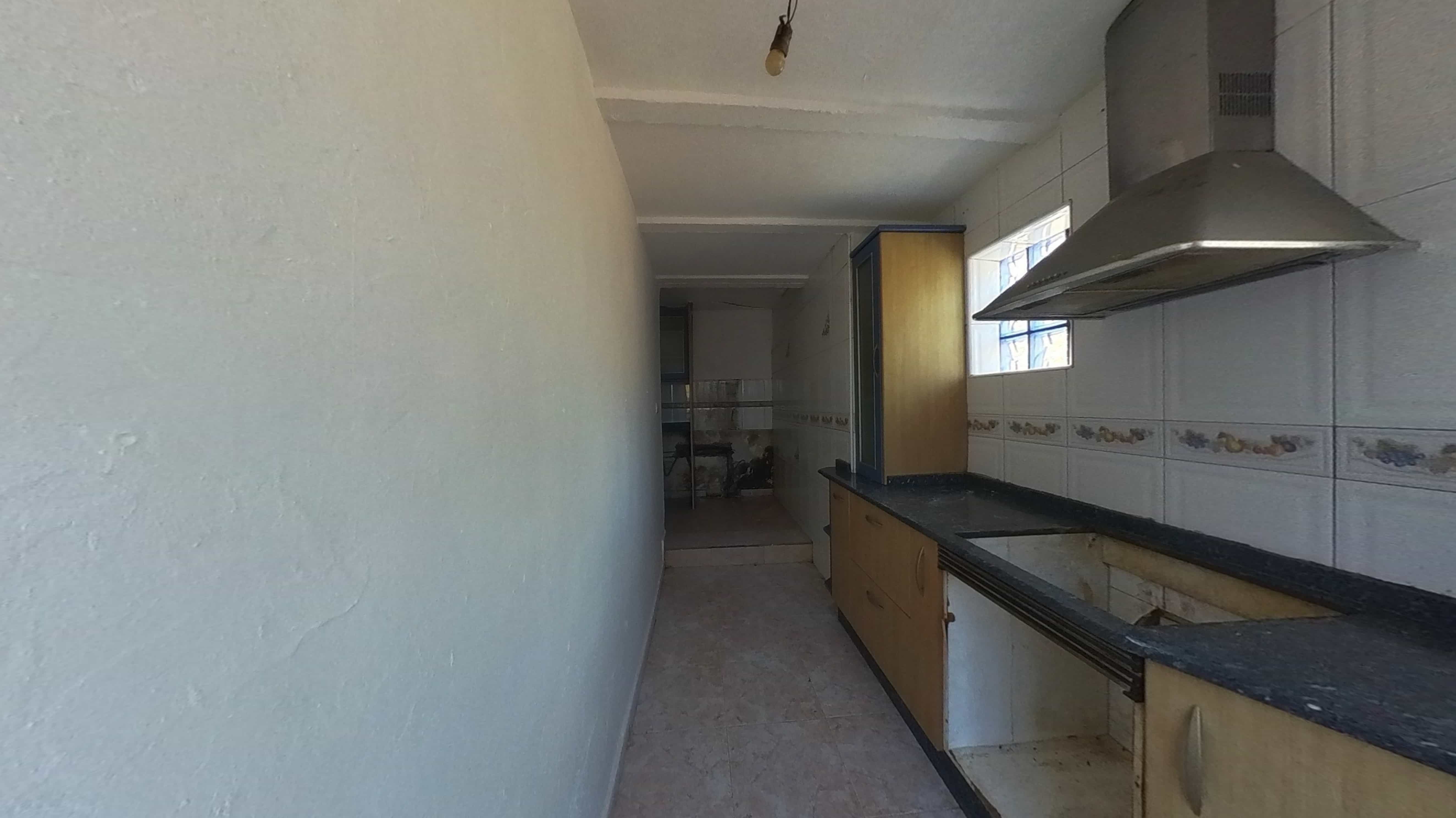 Duplex em Torrevieja, Alicante - Oportunidade de Recuperação - Image 13