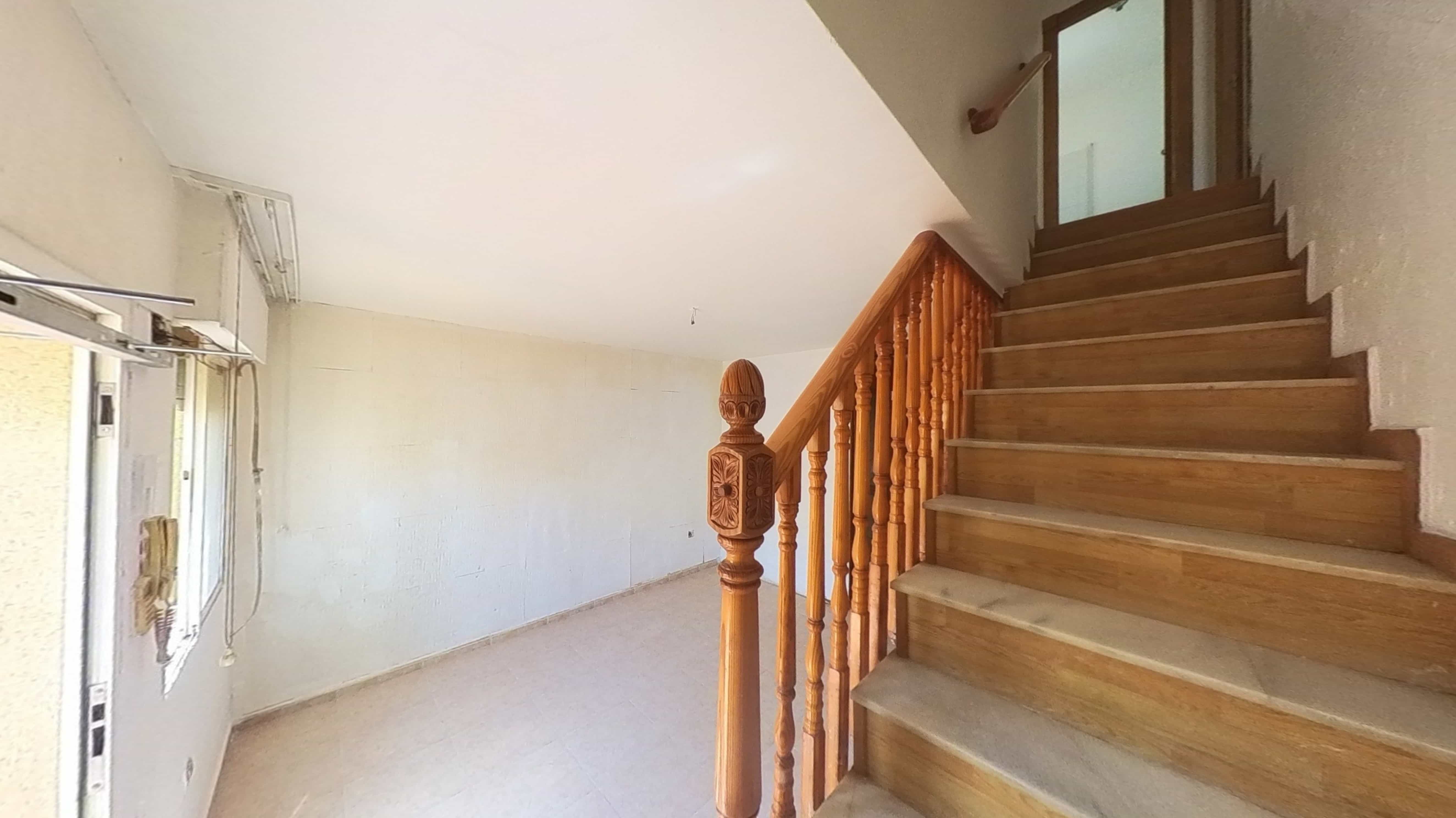 Duplex em Torrevieja, Alicante - Oportunidade de Recuperação - Image 7