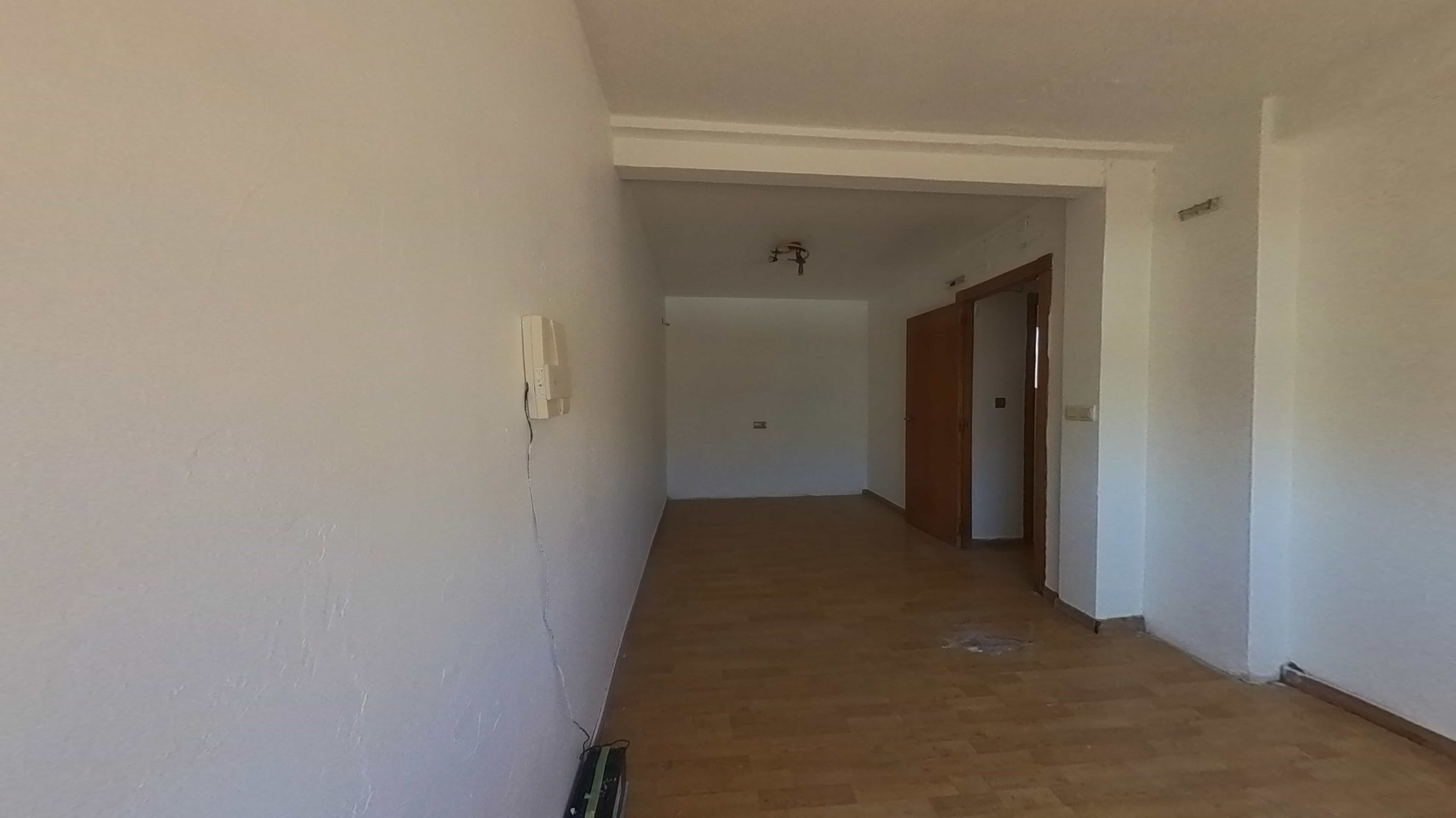 Duplex em Torrevieja, Alicante - Oportunidade de Recuperação - Image 16