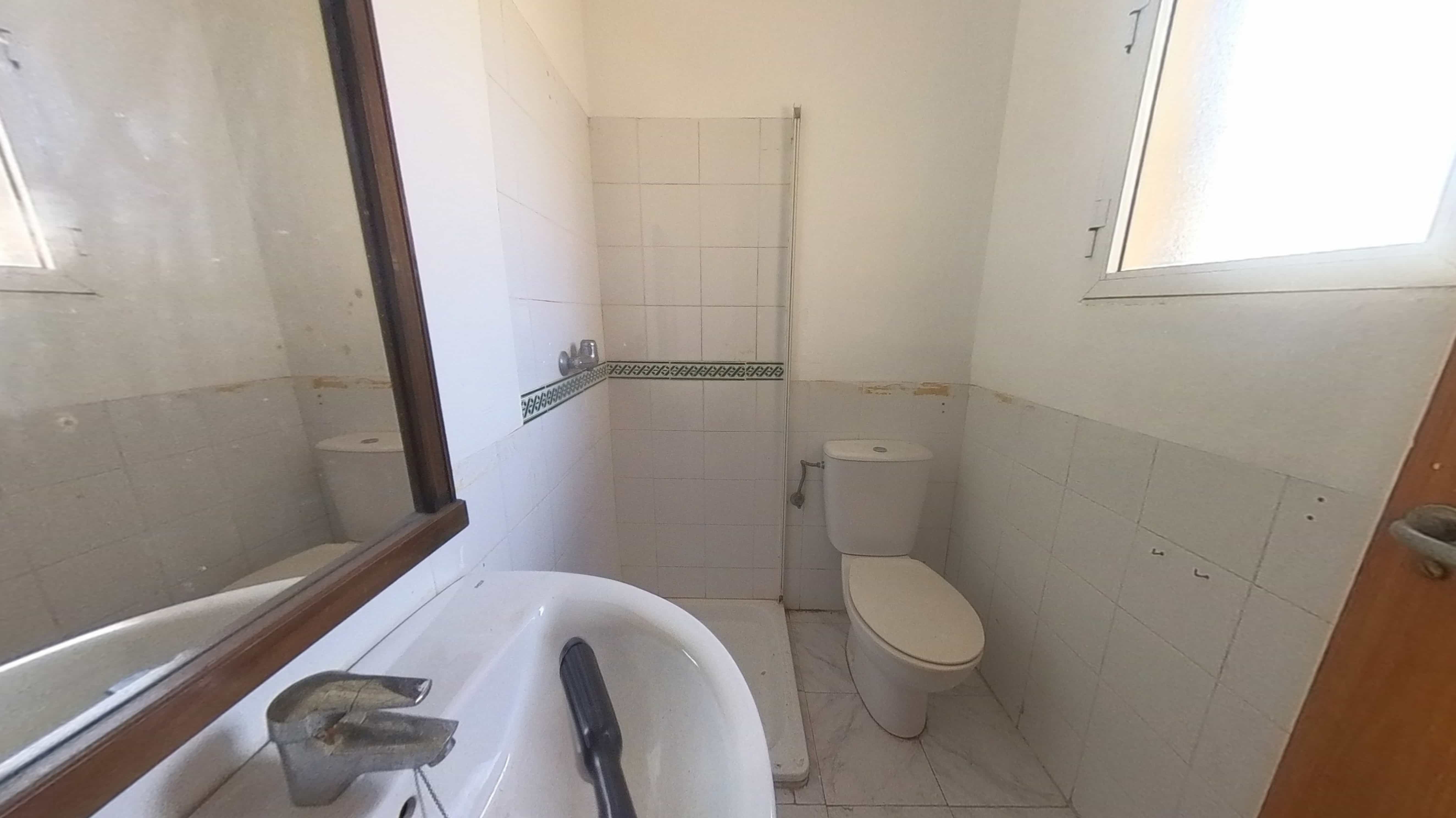 Duplex em Torrevieja, Alicante - Oportunidade de Recuperação - Image 27