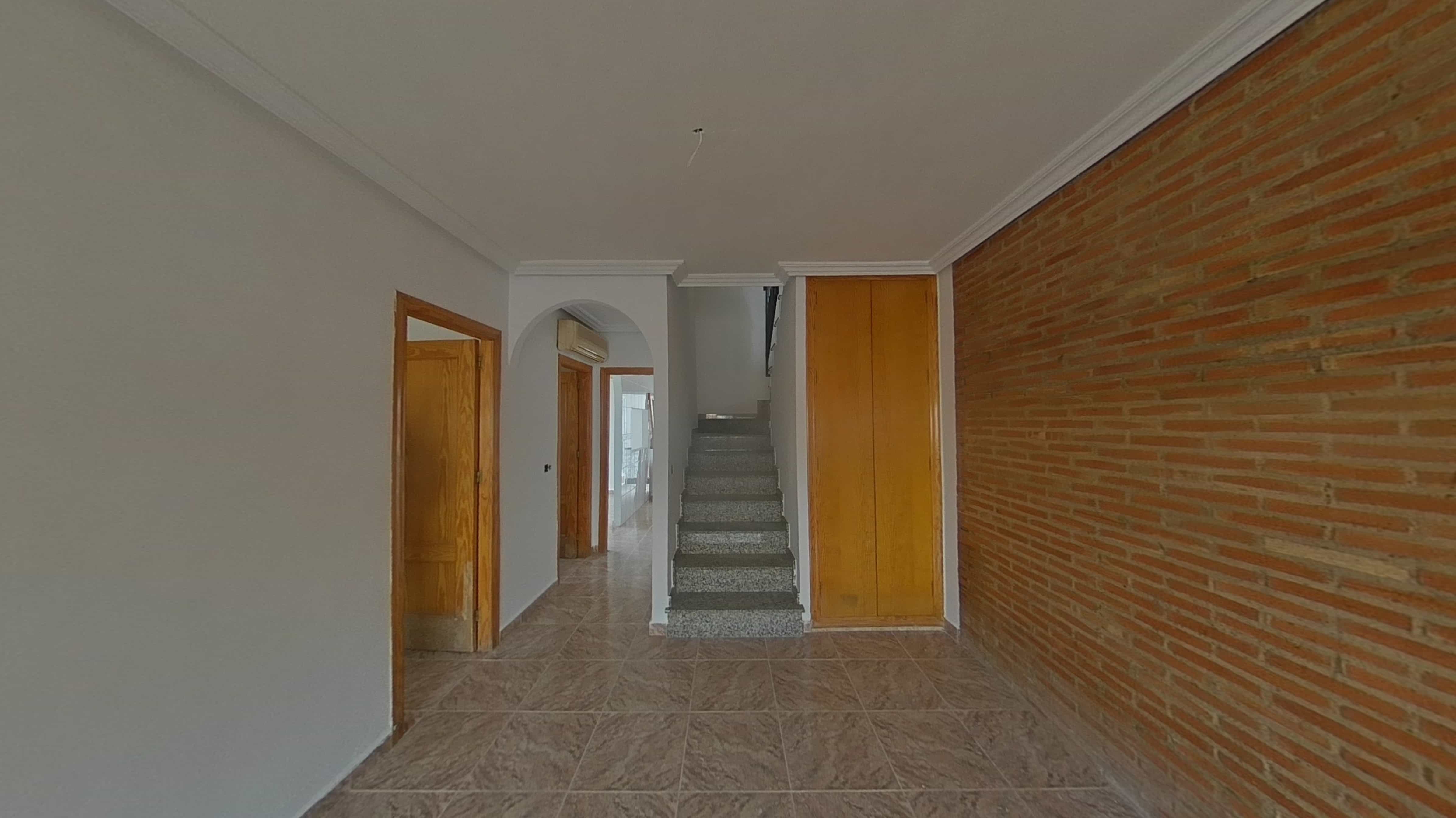 Casa para Recuperação com Terraço em Murcia - 140.000€ - Image 1