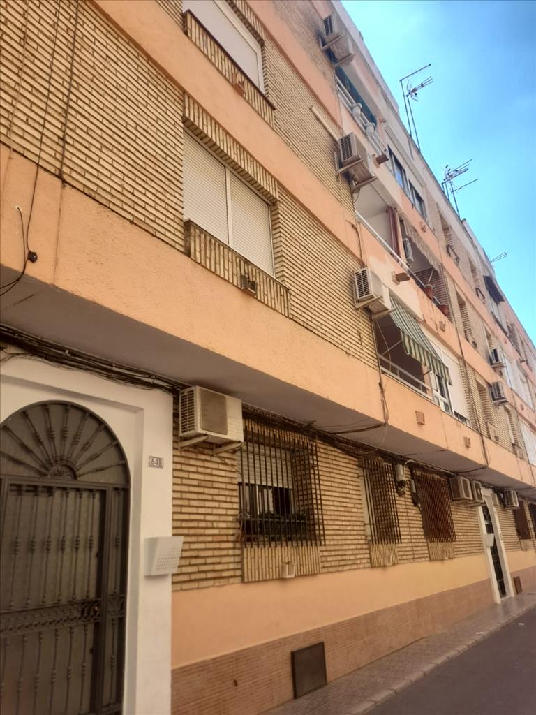 Piso en AV DE LA ESTACION