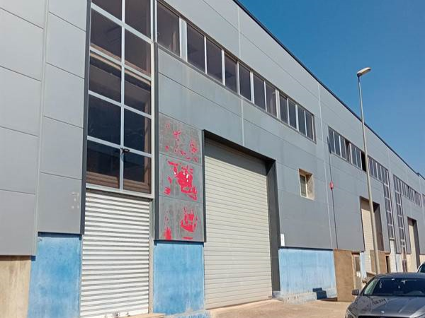 Nave industrial en Hostalassos